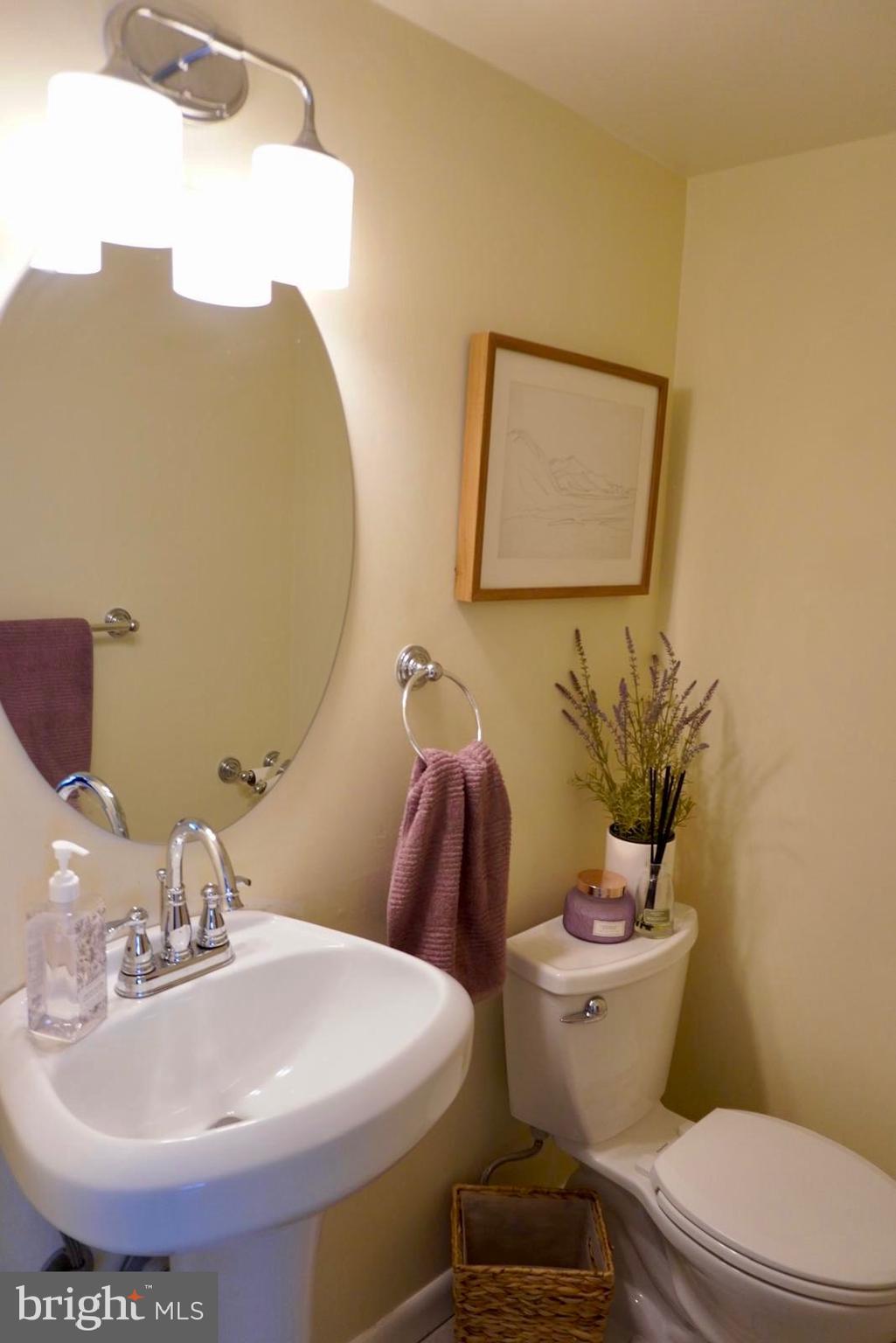 REGENCY SQUARE - Residential