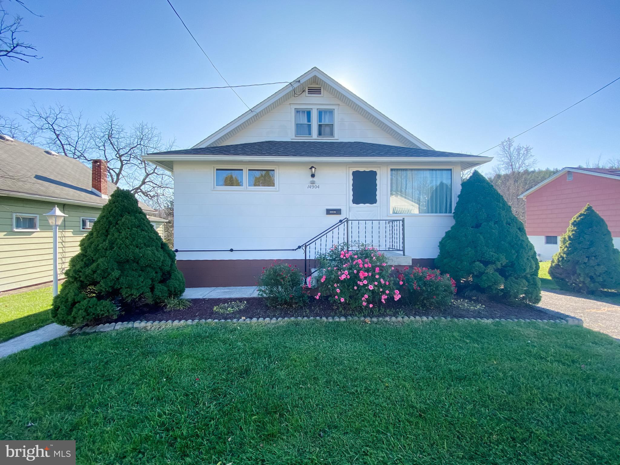 CRESAPTOWN - Residential