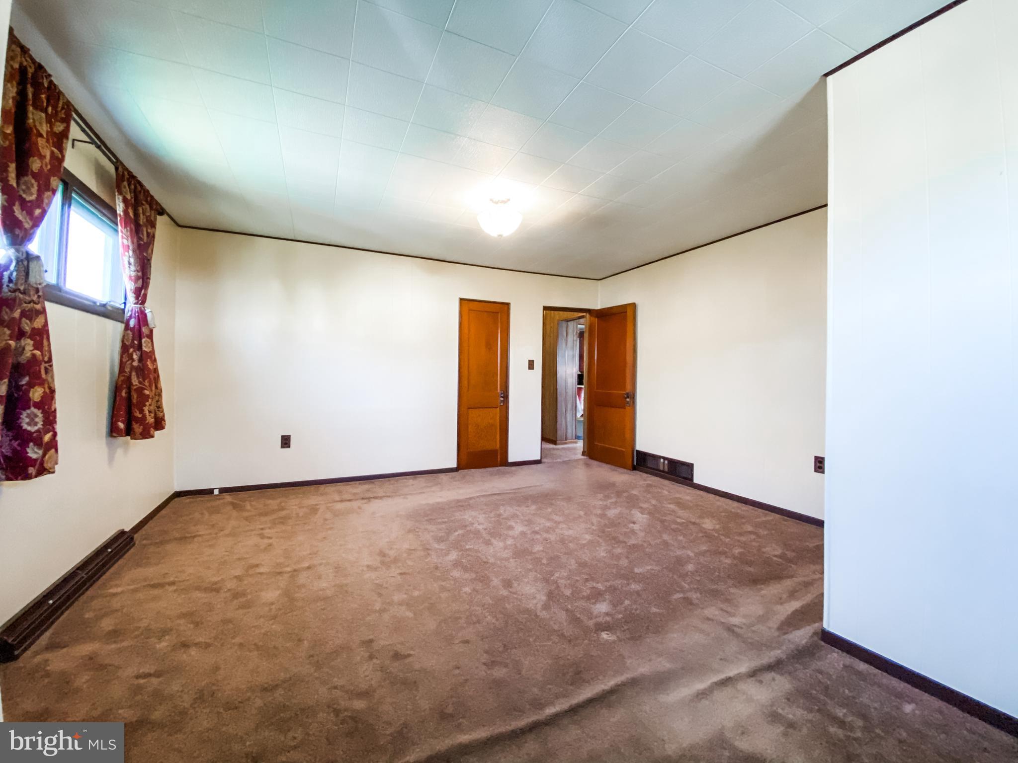 CRESAPTOWN - Residential