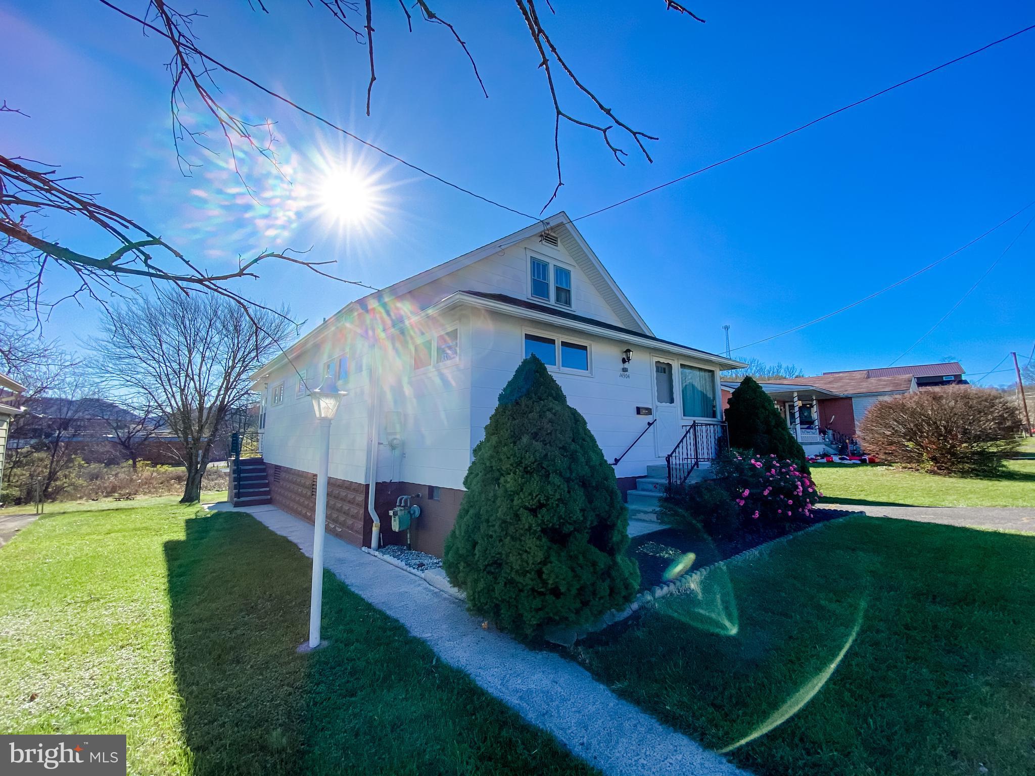 CRESAPTOWN - Residential