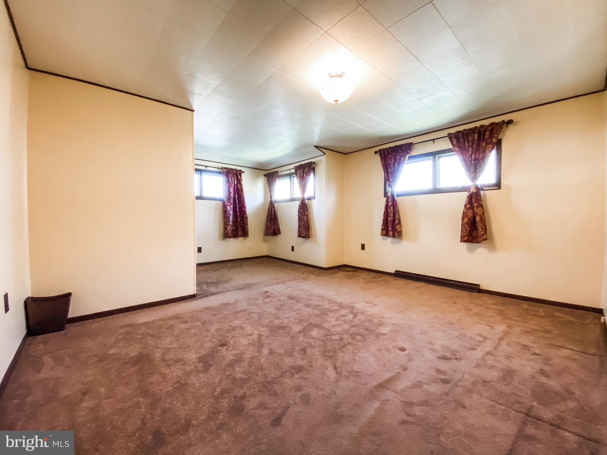 CRESAPTOWN - Residential