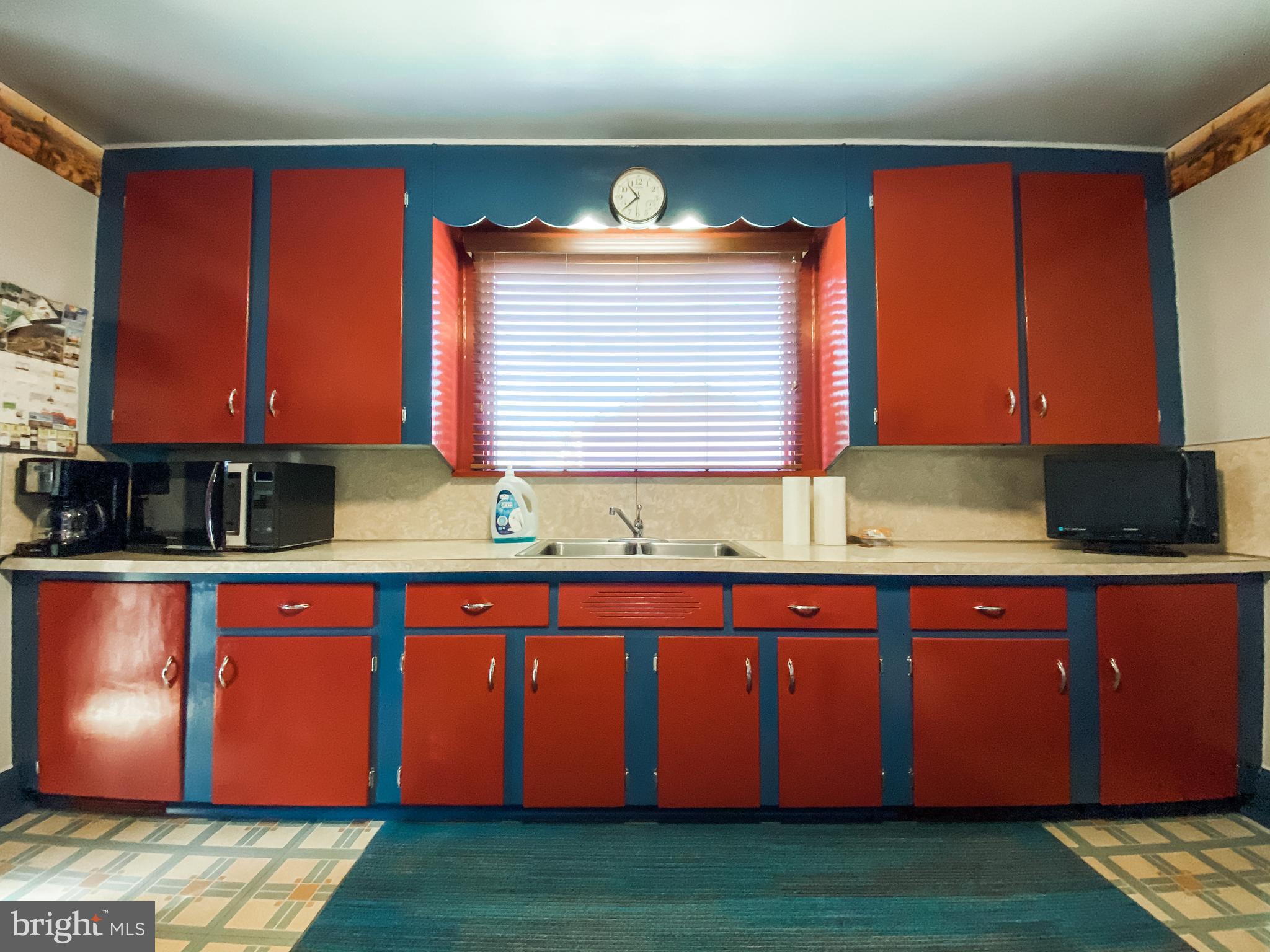 CRESAPTOWN - Residential