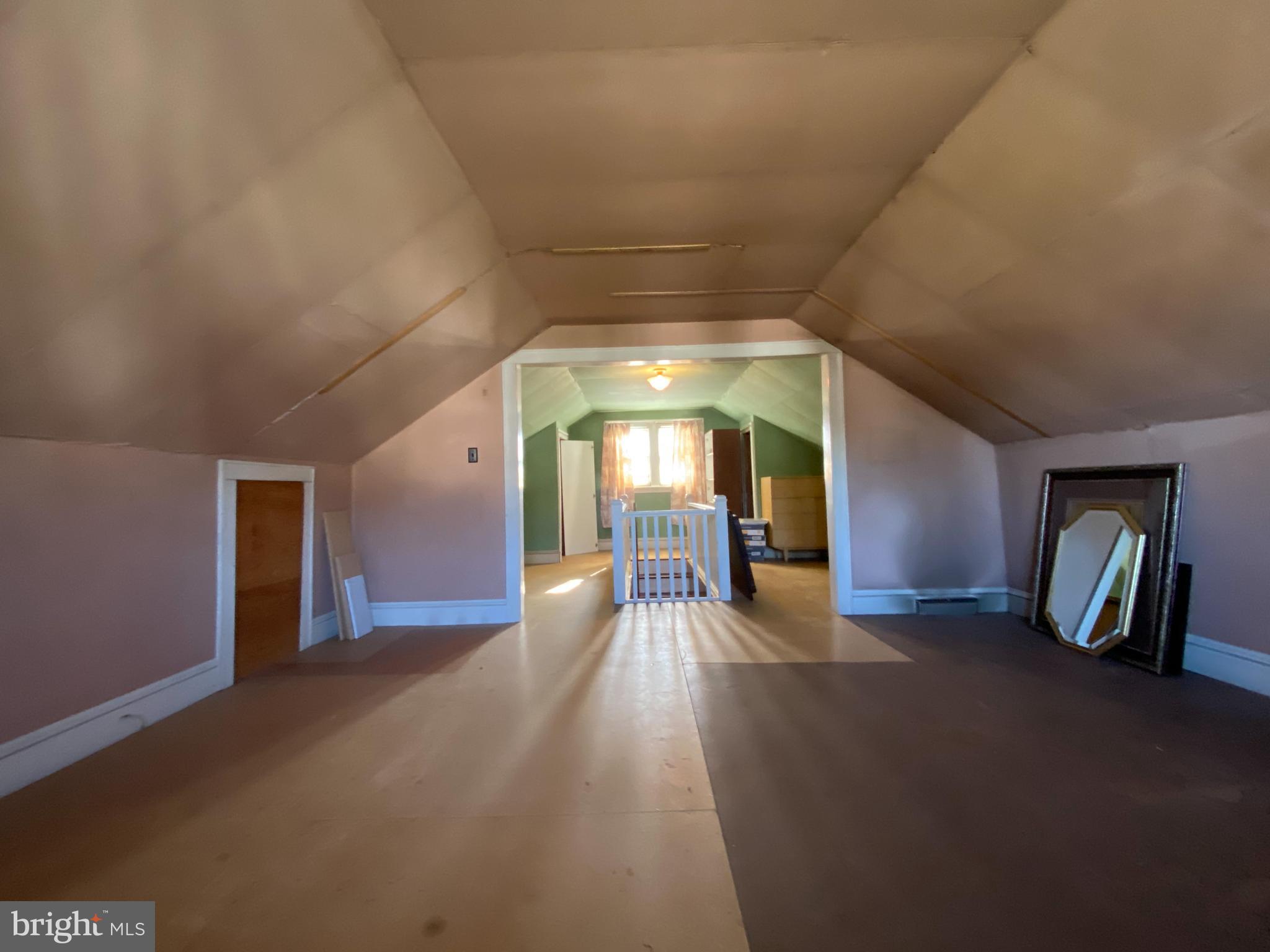 CRESAPTOWN - Residential