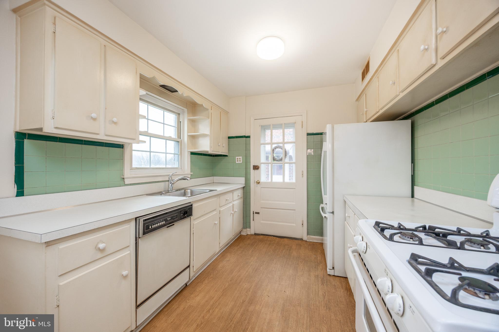 SANDYFORD PARK - Residential