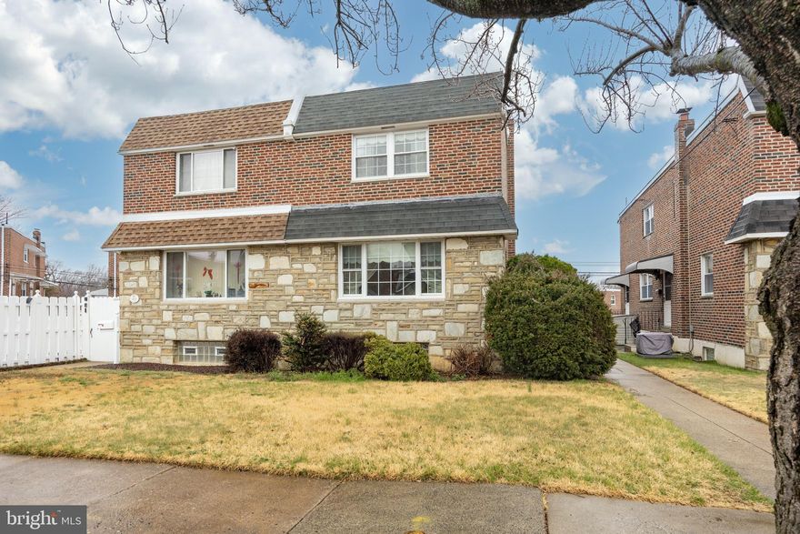 Spacious 3-bedroom, 2.5-bath twin in Sandyford Park featuring a 1-car garage and off-street parking. The main level offers a formal living room and dining room, plus an eat-in kitchen with gas range, dishwasher, refrigerator, and a new sink, with direct access to the patio.
Upstairs, the primary suite includes an en suite bath with a new vanity and toilet, along with a tiled shower and floor. Two additional generously sized bedrooms share an updated hall bath with a new tub/shower combo, vanity, toilet, and flooring.
The full walk-out basement includes a powder room with new toilet, a laundry area with sink, and access to both the driveway and garage.
Major updates include a new water heater and air conditioning system (2022). Estate sale being sold as-is.