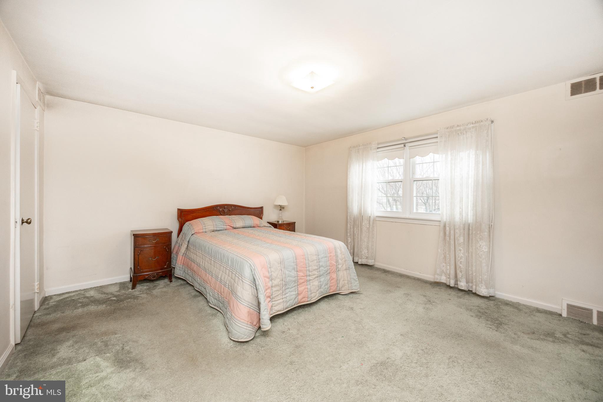 SANDYFORD PARK - Residential