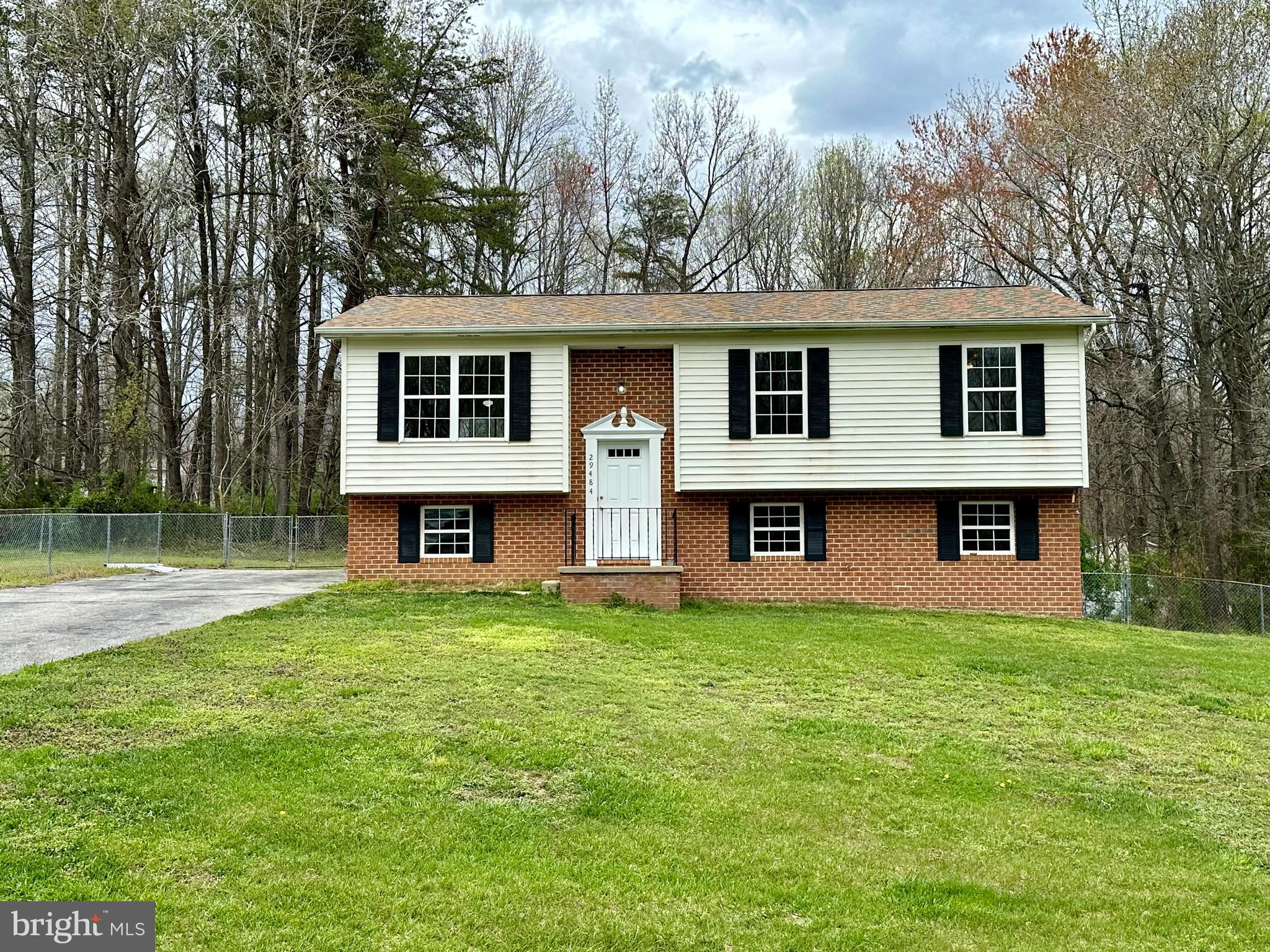 LAUREL RIDGE - Residential