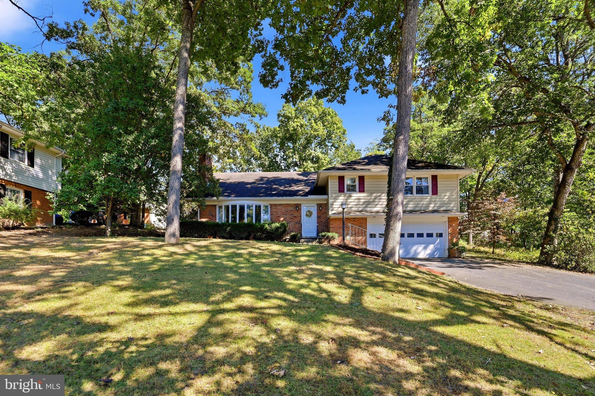 107 OAK RIDGE LANE