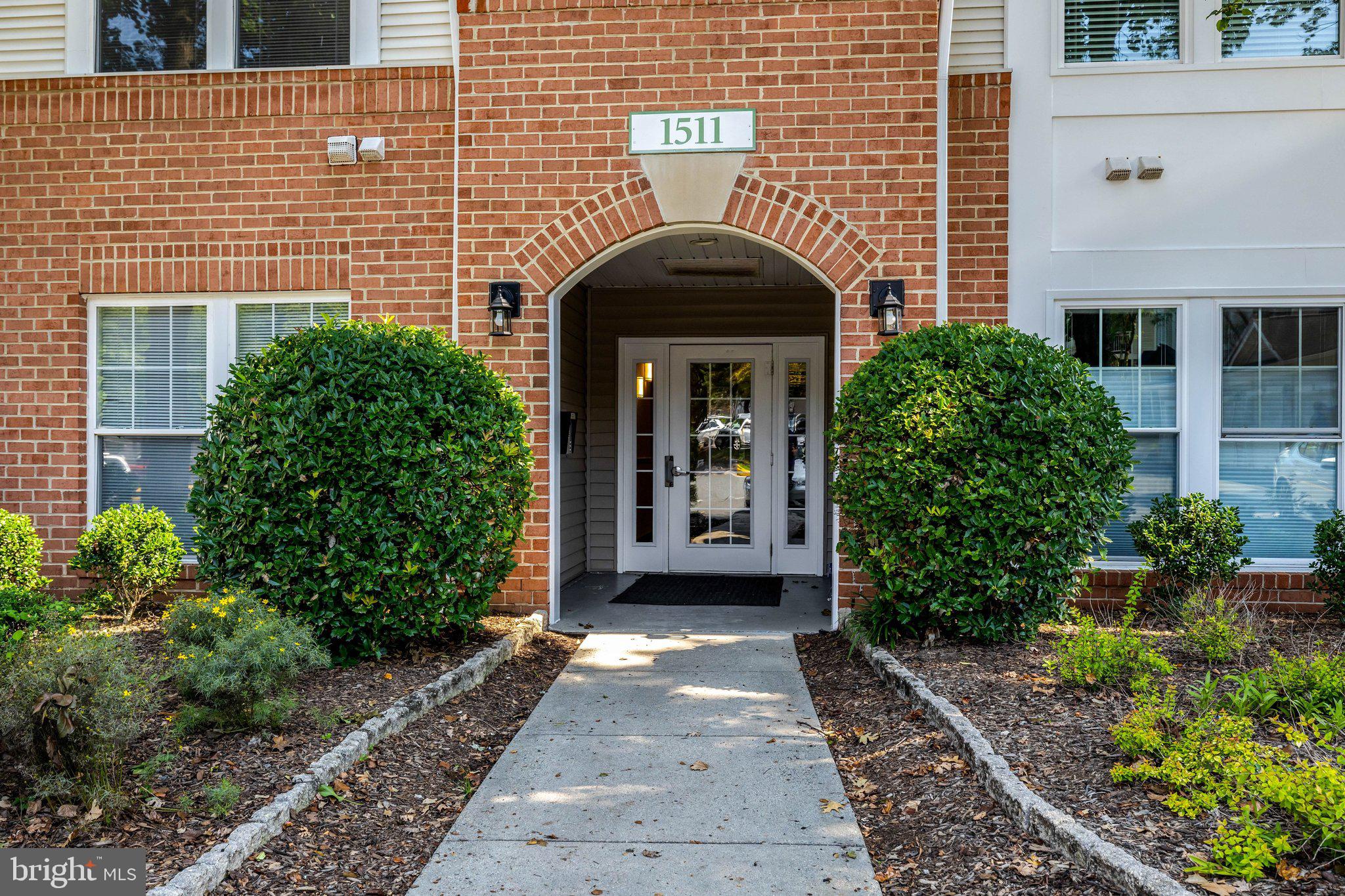 1511 N POINT DRIVE 201