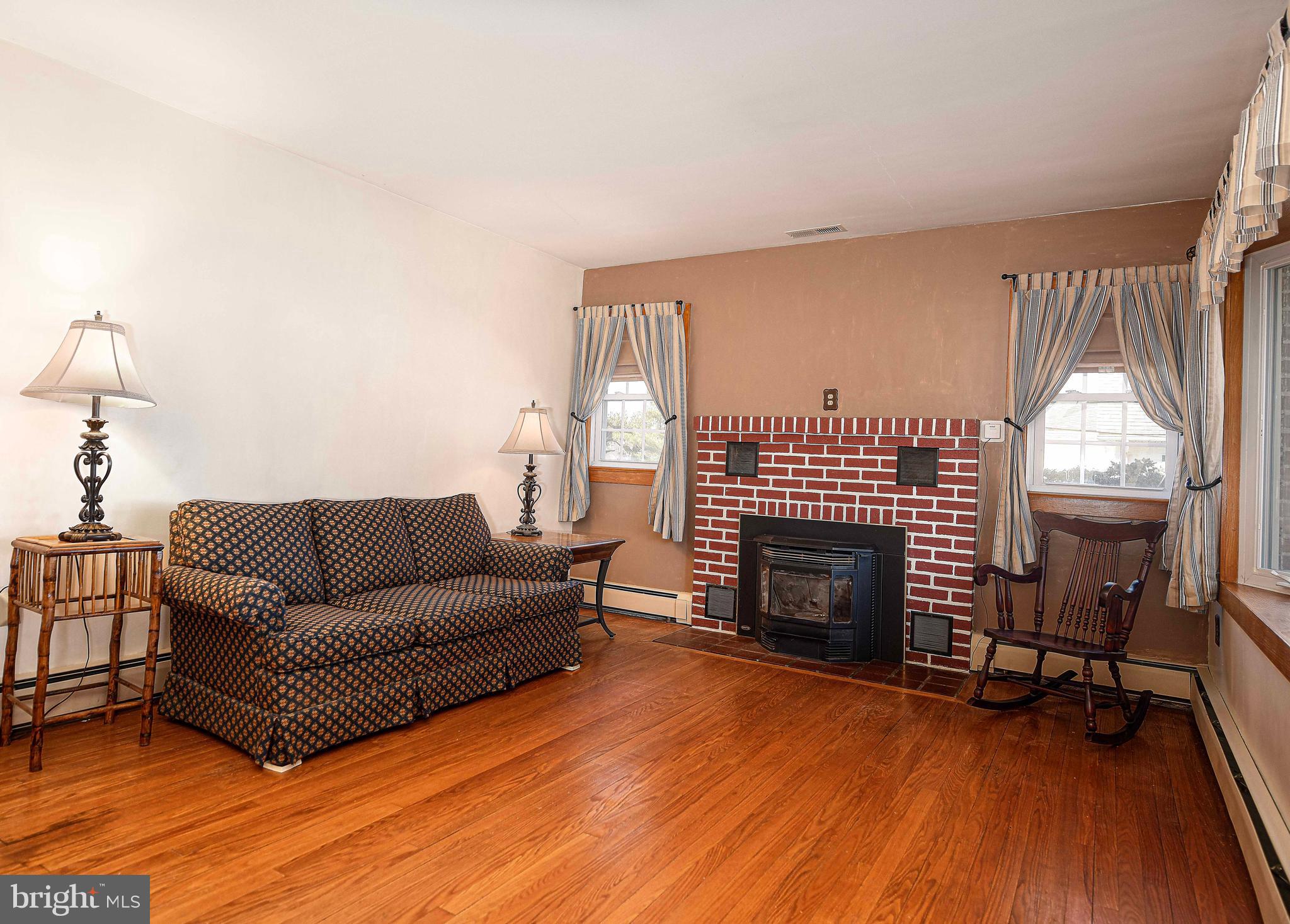 ROCK SPRING PARK - Residential