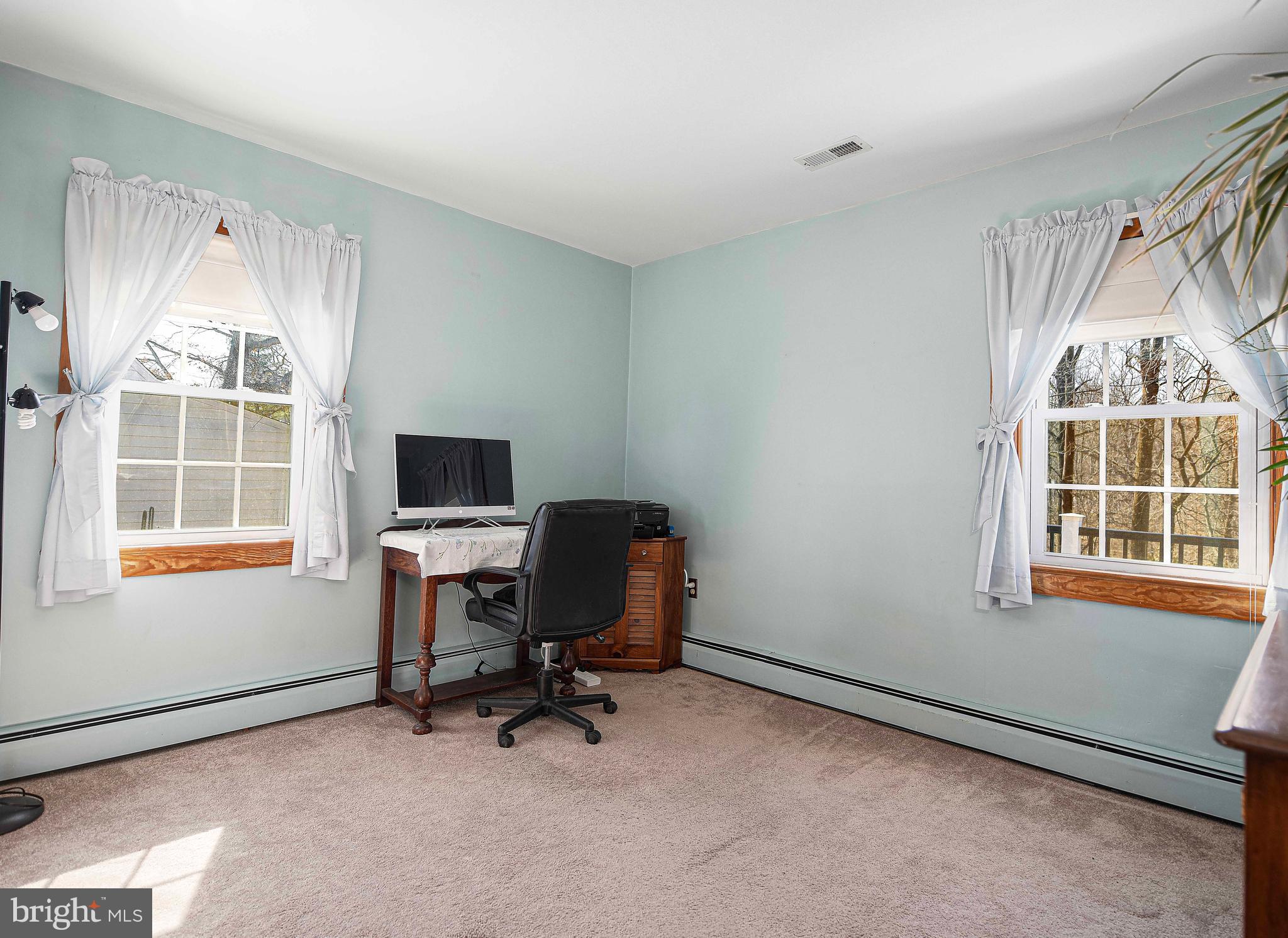 ROCK SPRING PARK - Residential