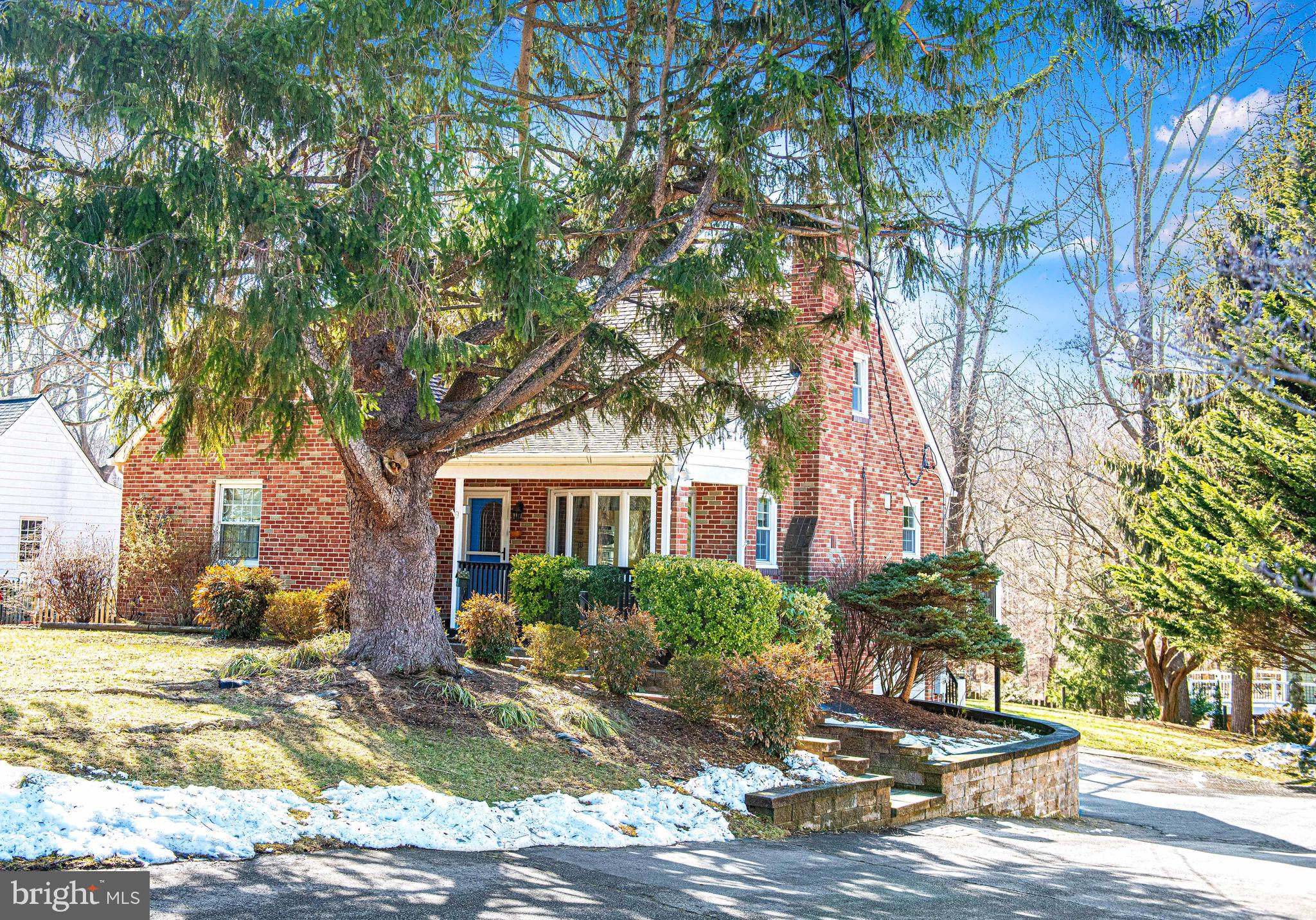 ROCK SPRING PARK - Residential