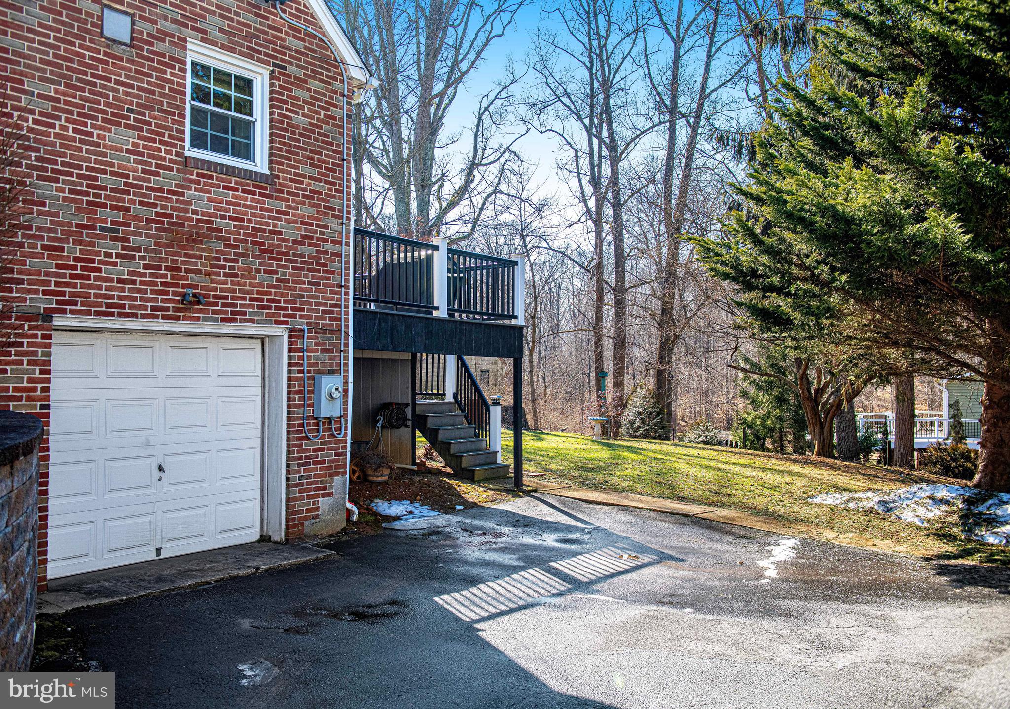 ROCK SPRING PARK - Residential