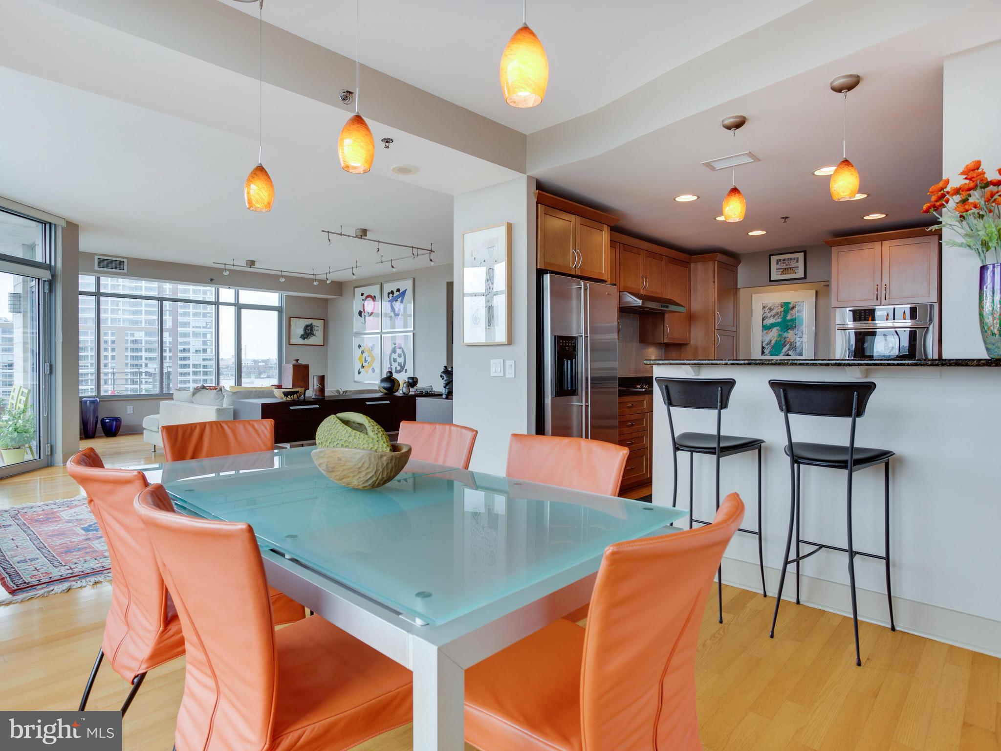 HARBOR EAST - Residential