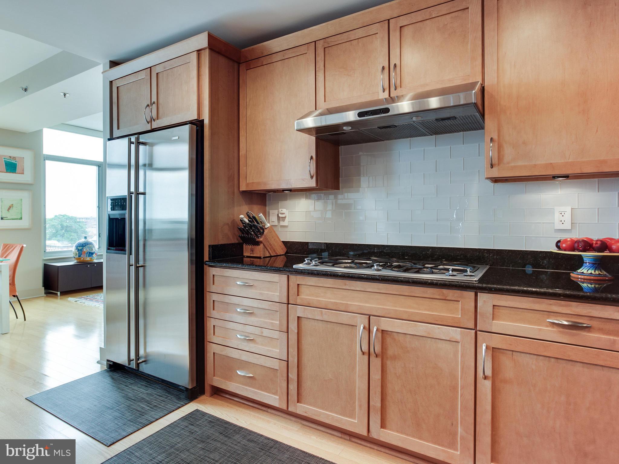 HARBOR EAST - Residential