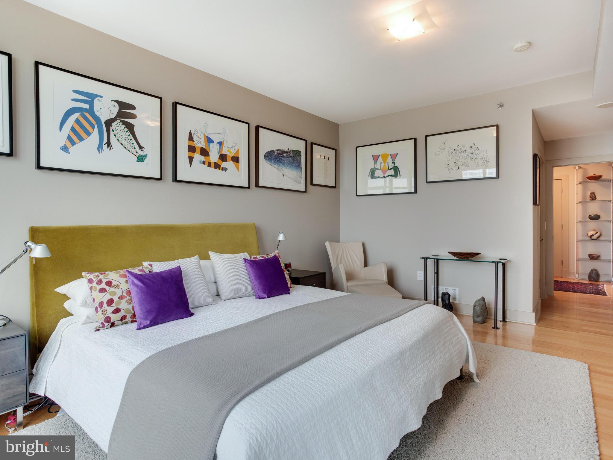 HARBOR EAST - Residential