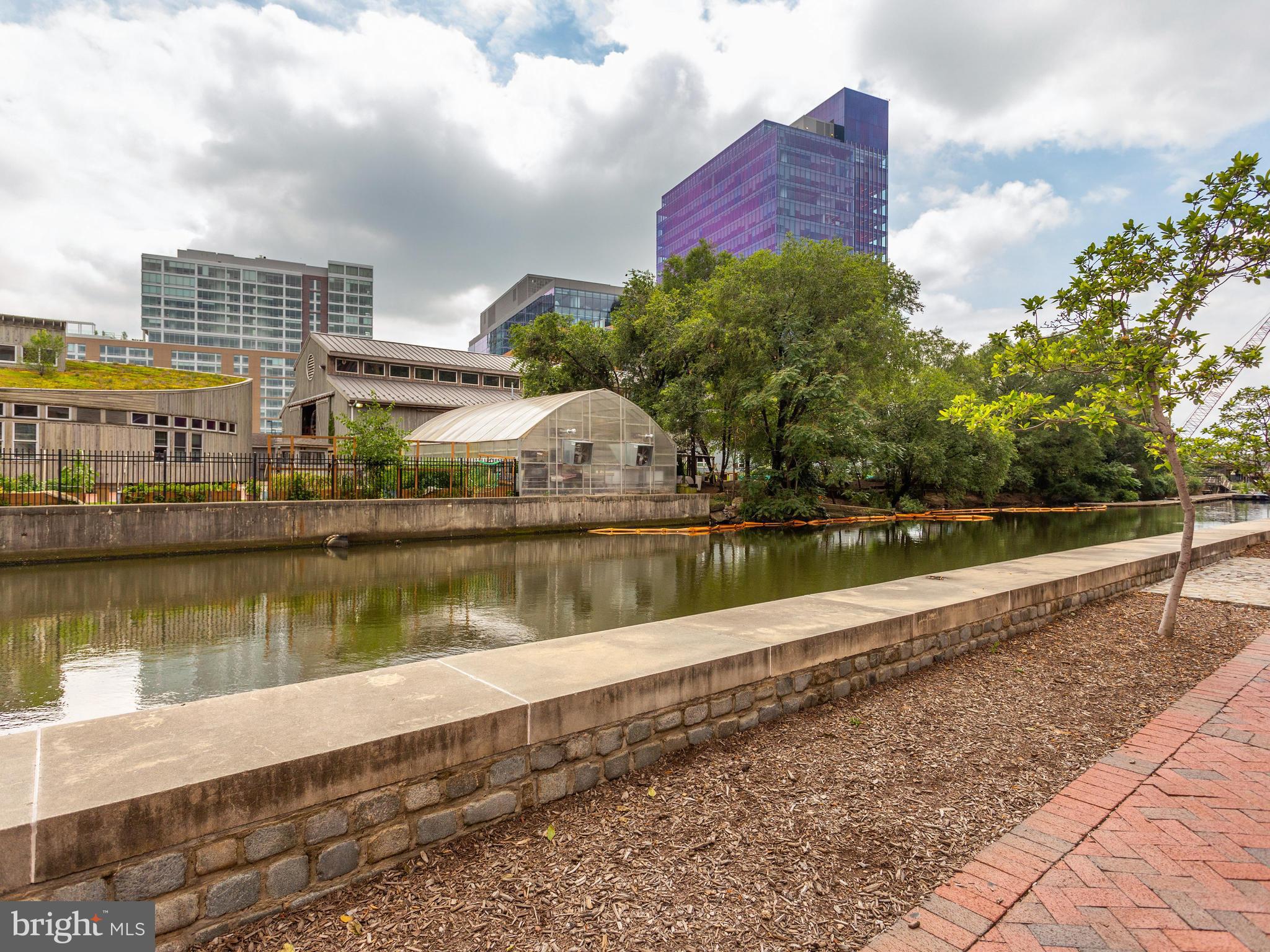 HARBOR EAST - Residential