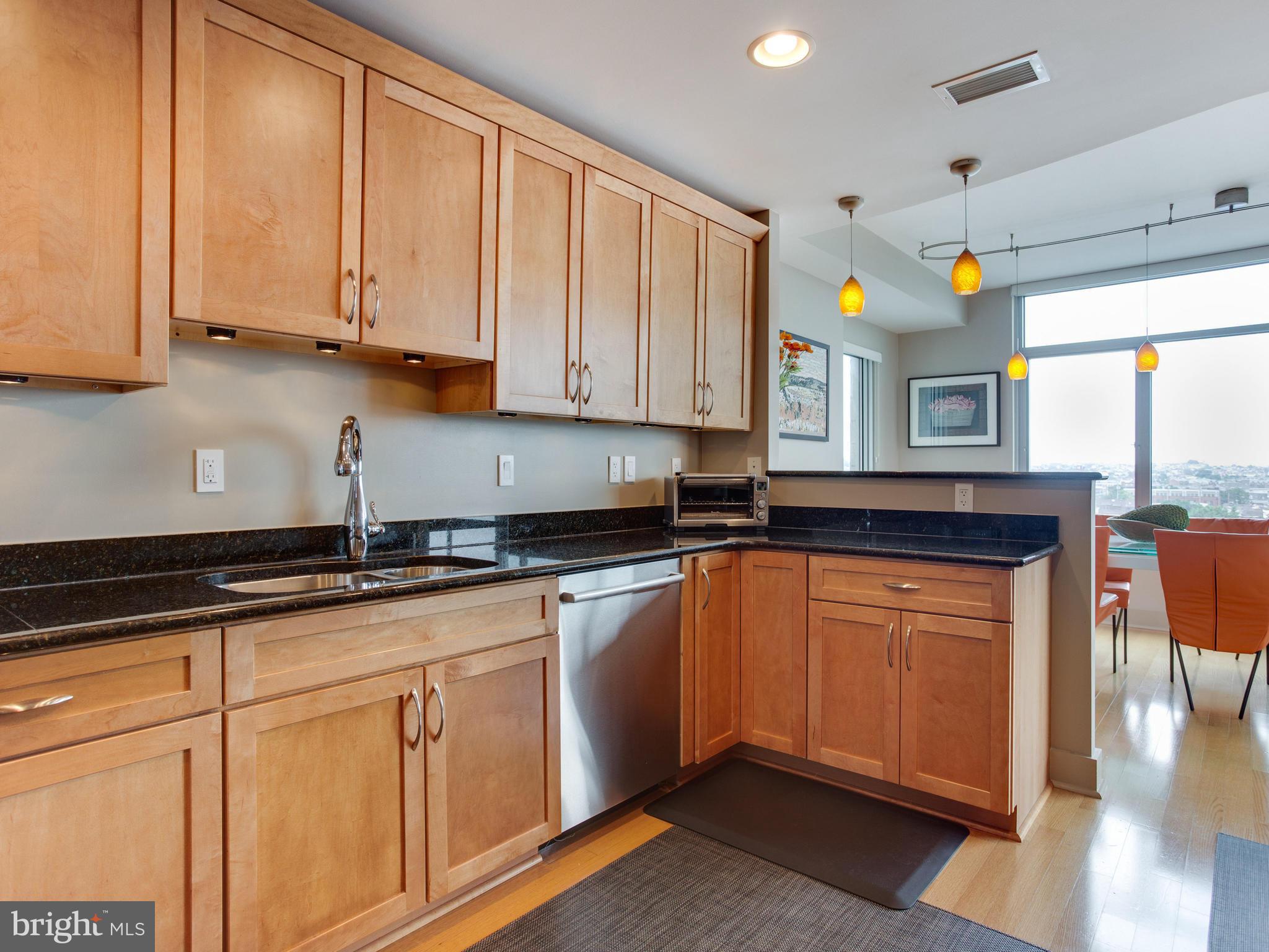 HARBOR EAST - Residential