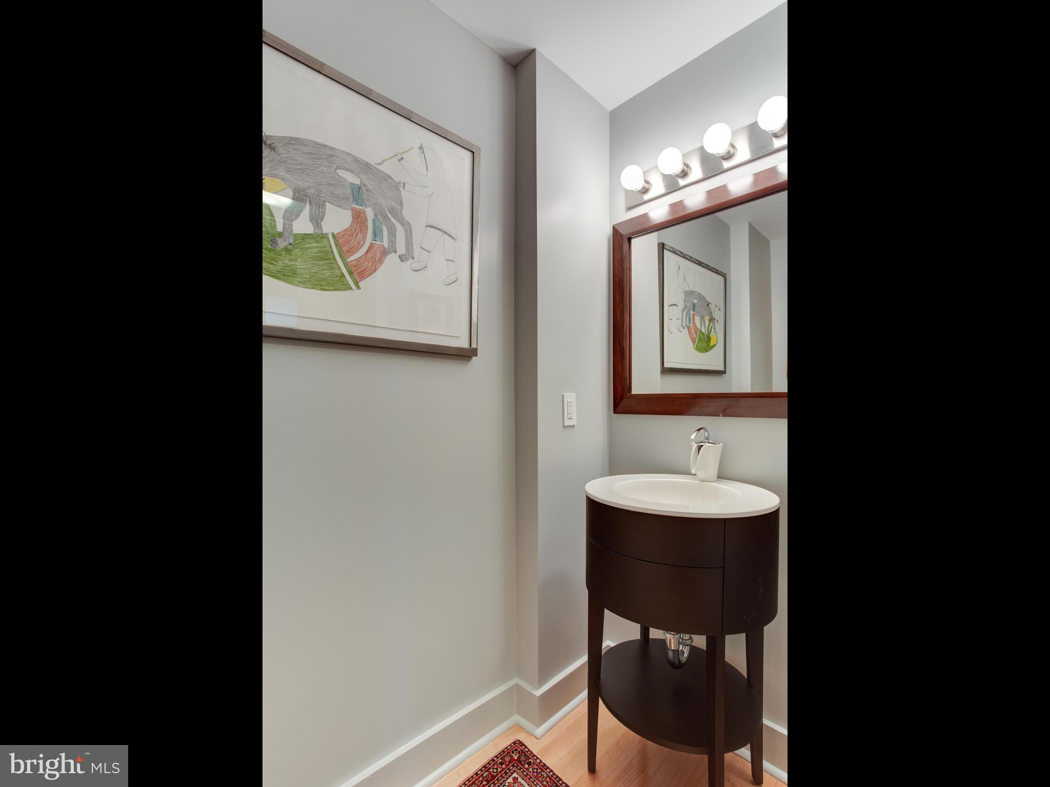 HARBOR EAST - Residential