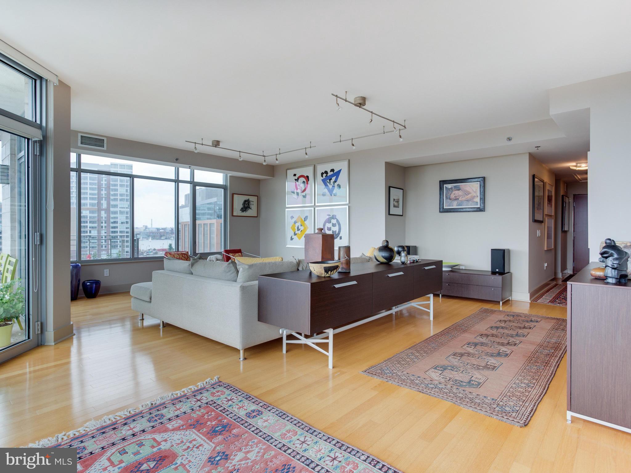 HARBOR EAST - Residential