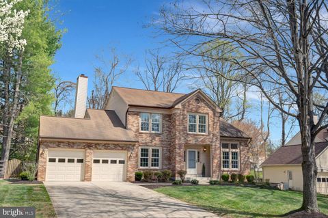 Photo of 4809 Sweetbirch Drive, ROCKVILLE, MD 20853 (MLS # MDMC2224846)