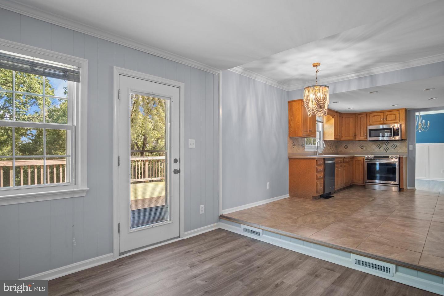 ROSE HILL MANOR - Residential Lease