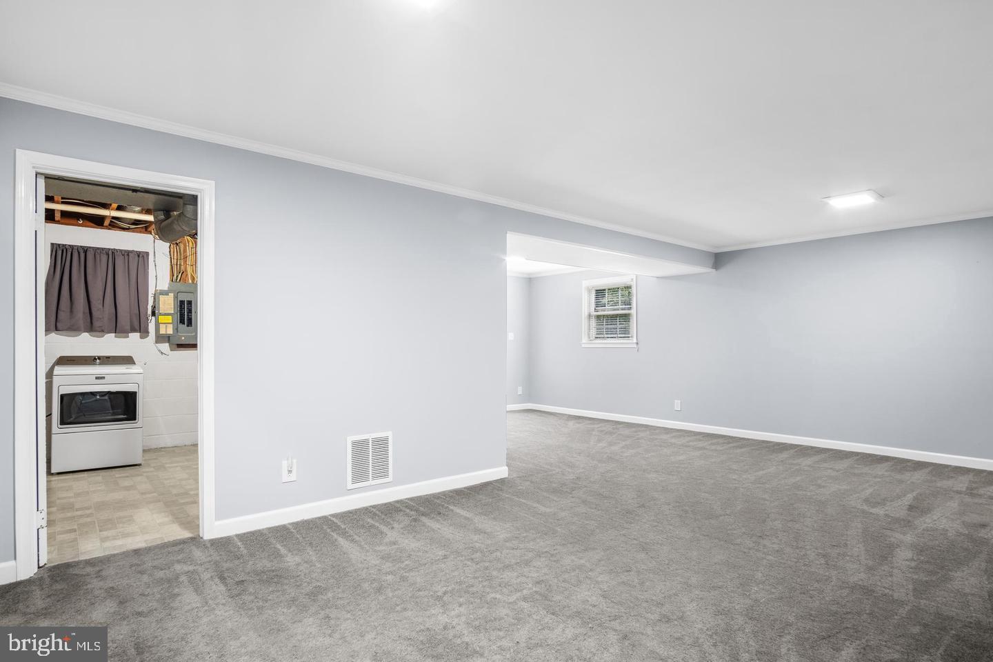 ROSE HILL MANOR - Residential Lease