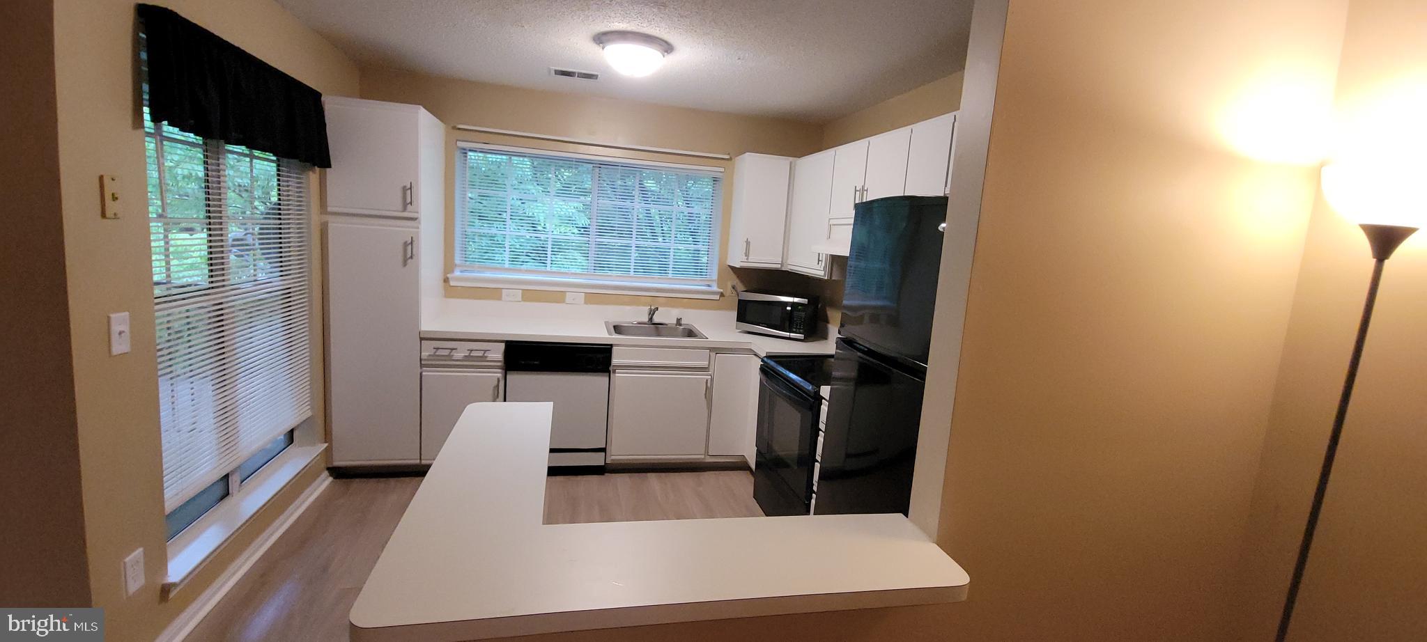 ASHLAR HILL CT. - Residential