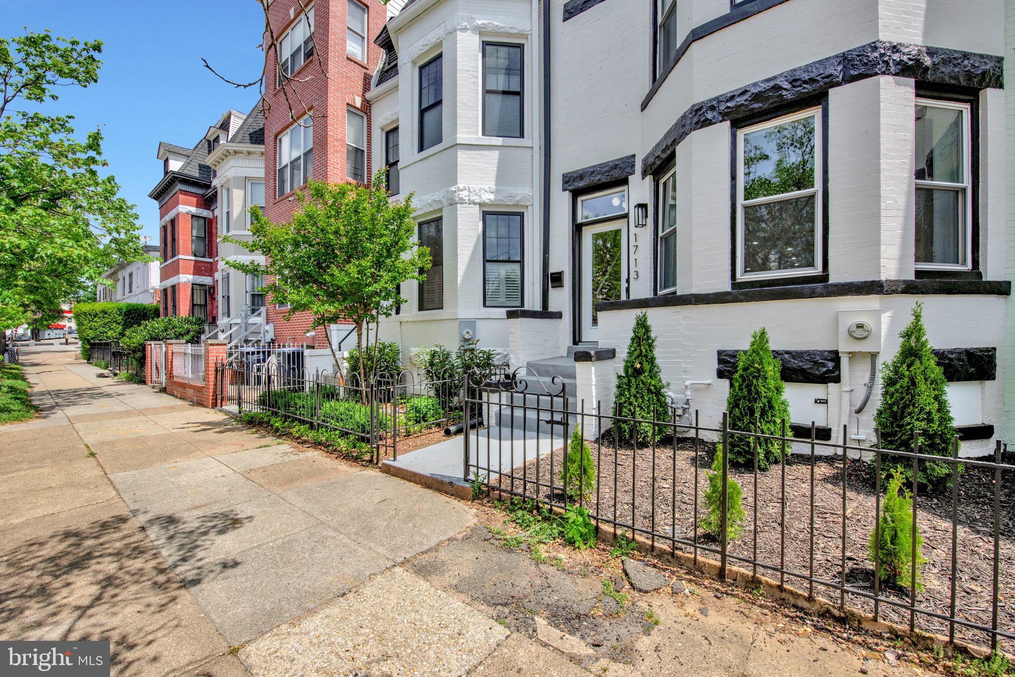 1713 4TH STREET NW