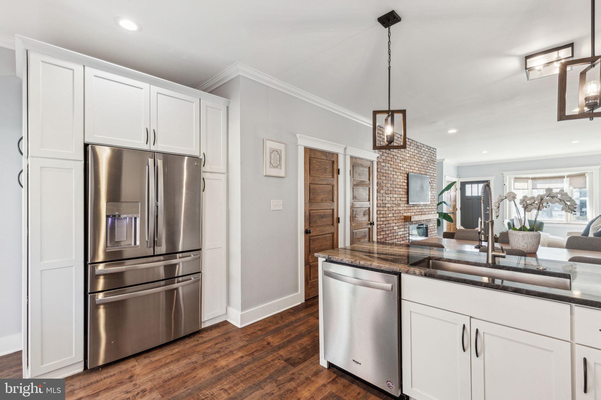 FAIRMOUNT - Residential