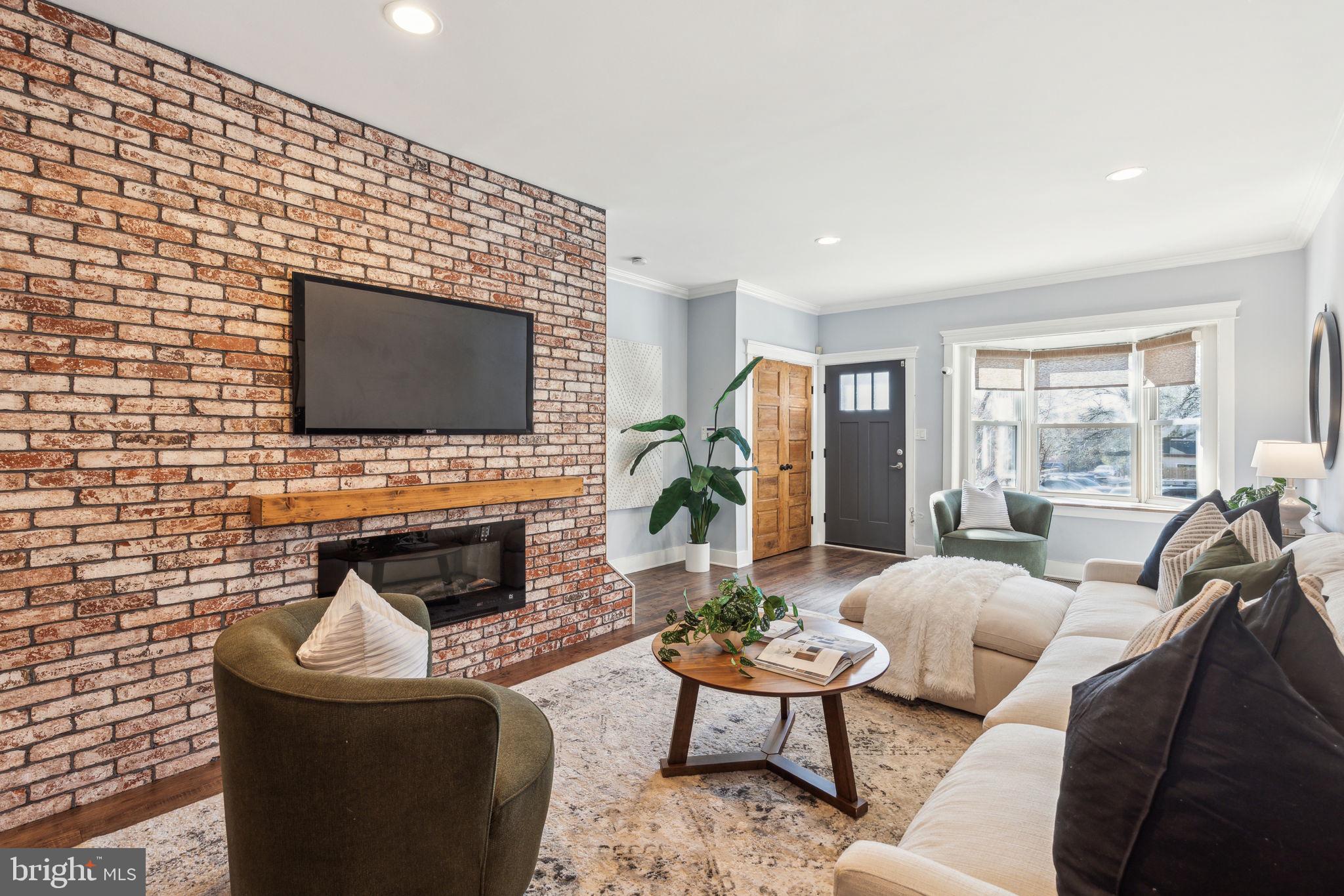 FAIRMOUNT - Residential