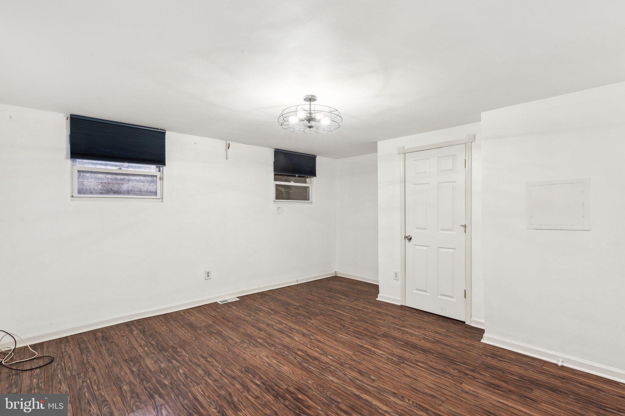 FAIRMOUNT - Residential