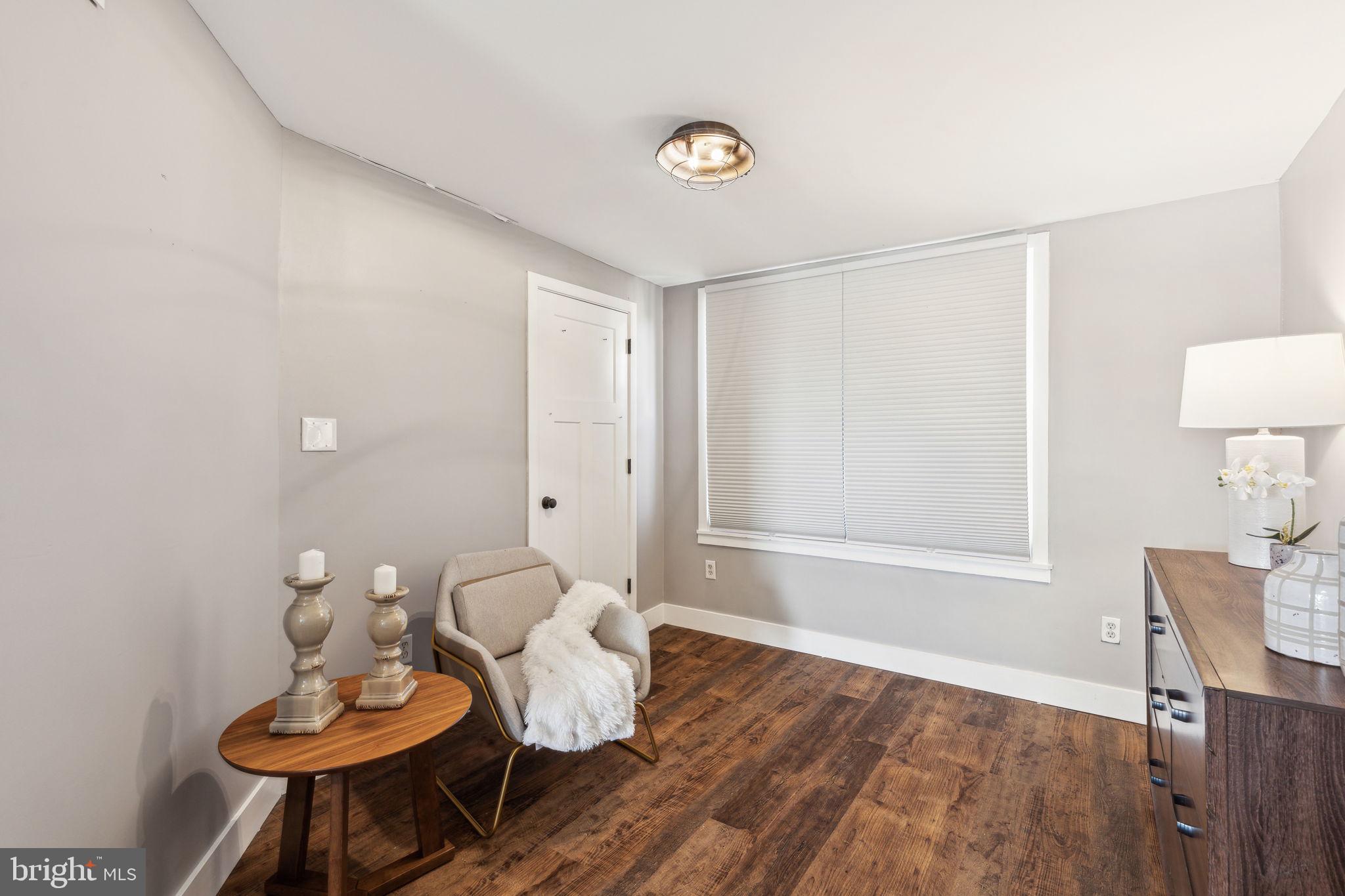 FAIRMOUNT - Residential