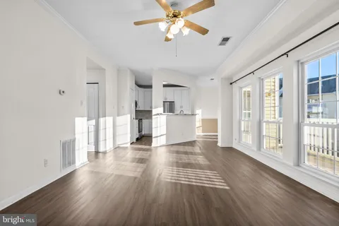 664 Gateway Drive SE Unit 314, Leesburg, VA 20175 - MLS#: VALO2109826