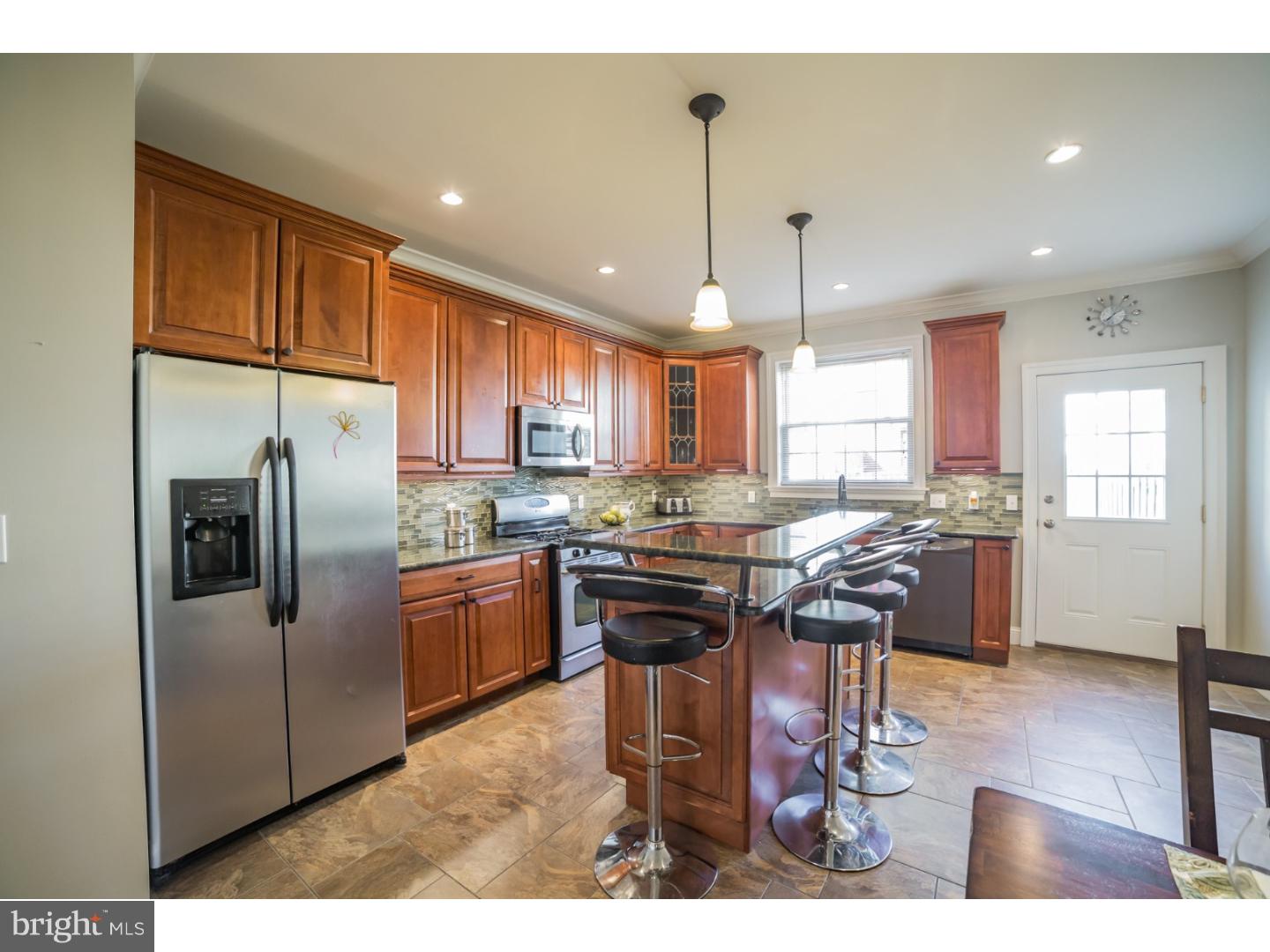 POINT BREEZE - Residential