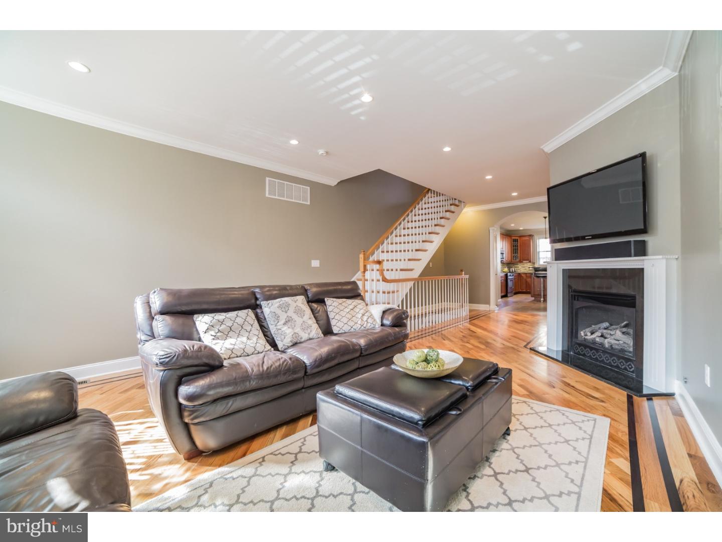 POINT BREEZE - Residential