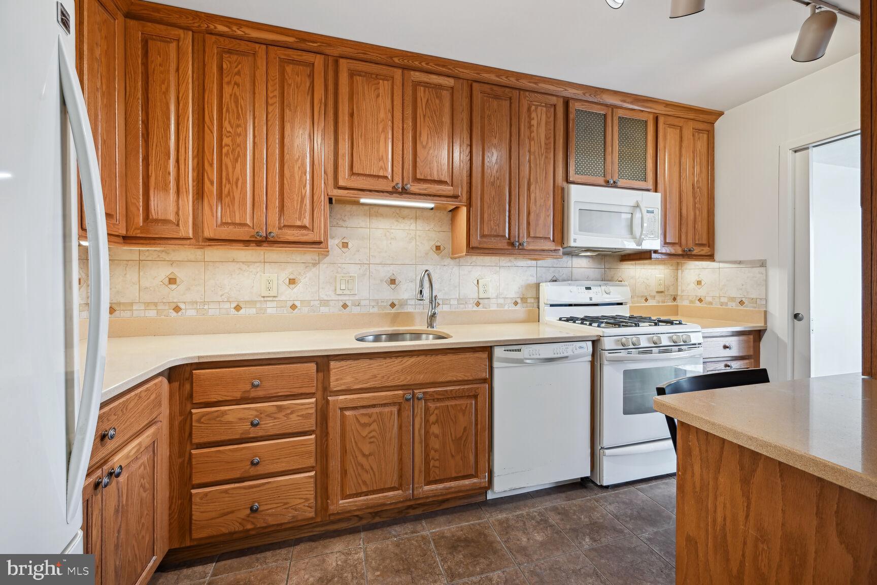 FRIENDSHIP HEIGHTS - Residential