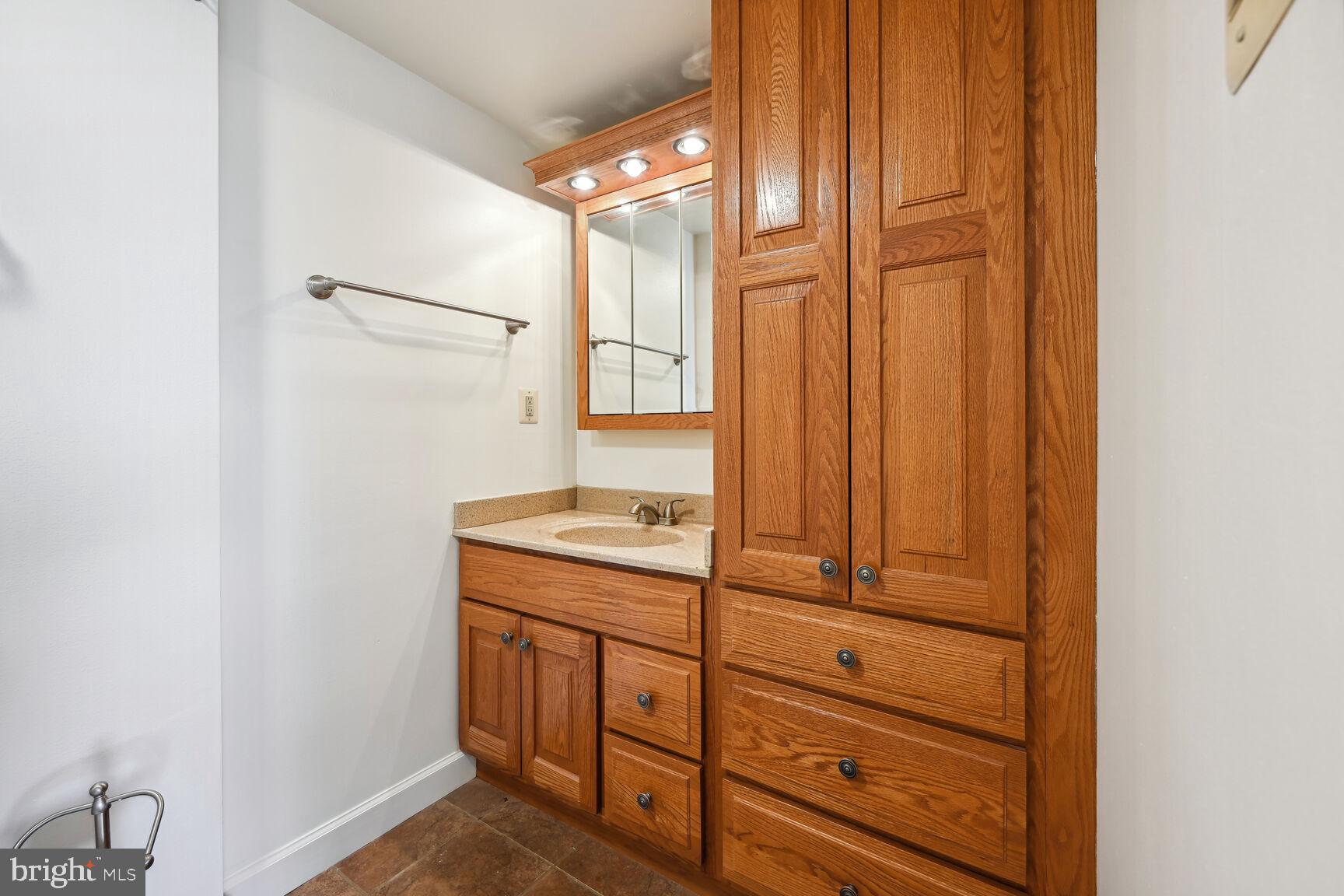 FRIENDSHIP HEIGHTS - Residential