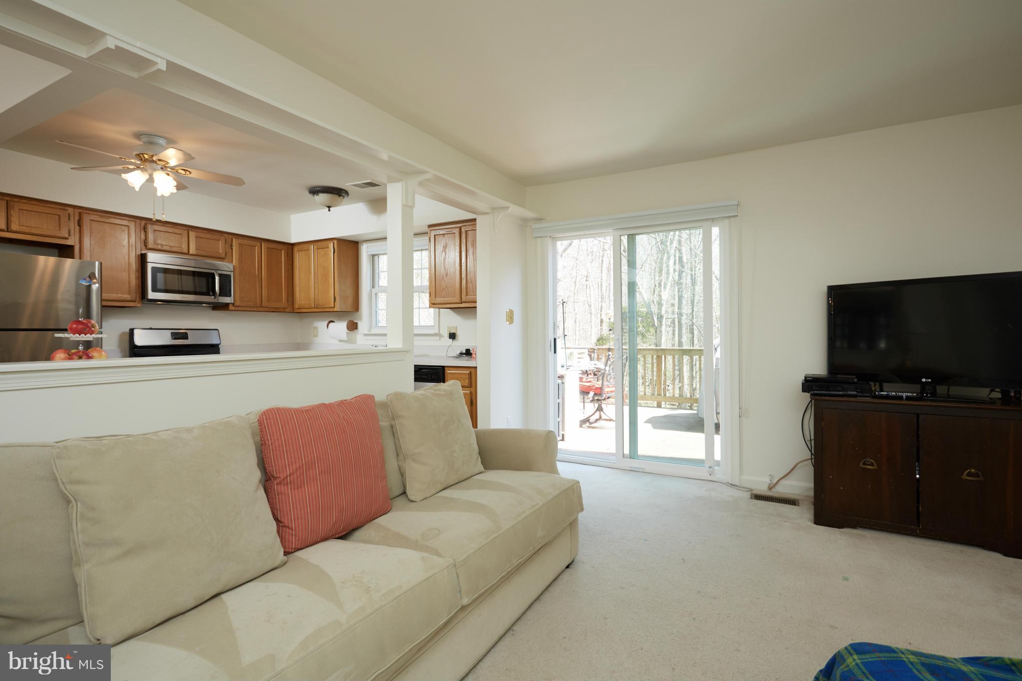 LAKE DEVEREUX - Residential