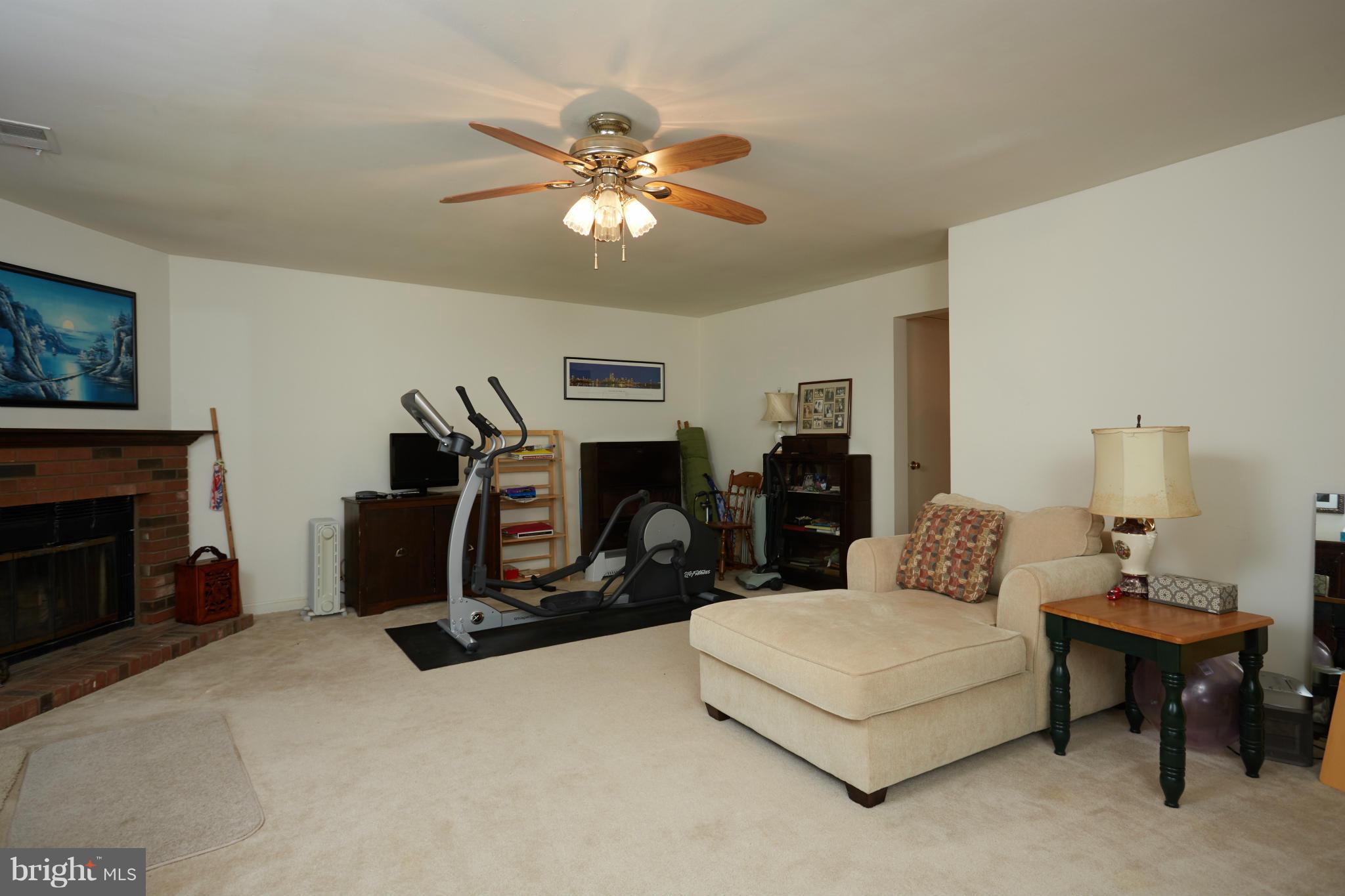 LAKE DEVEREUX - Residential