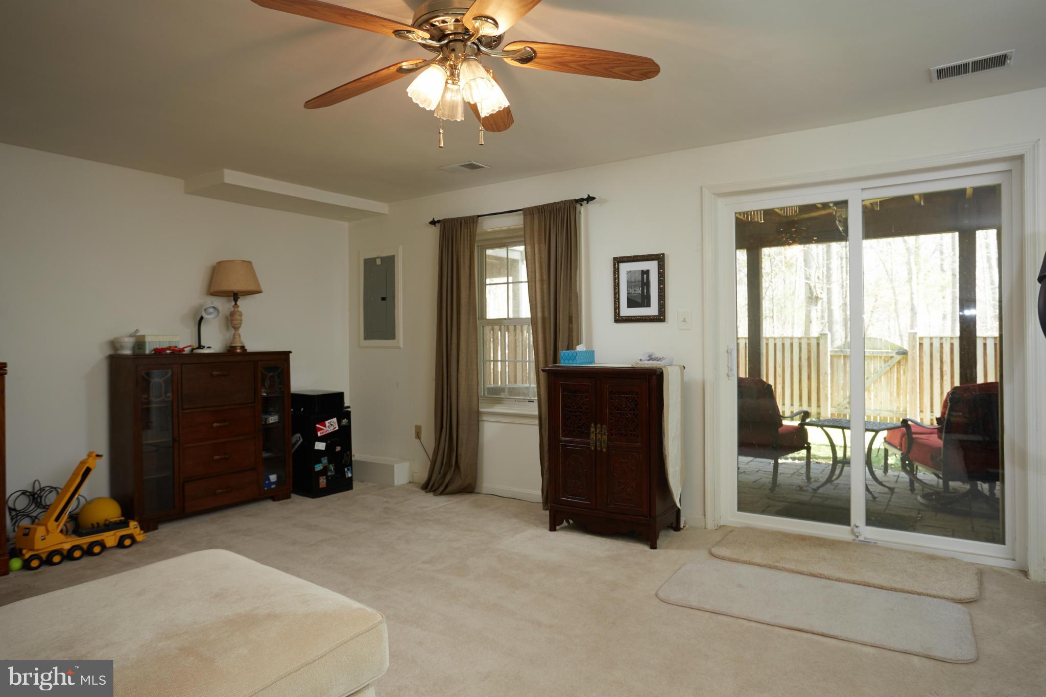 LAKE DEVEREUX - Residential