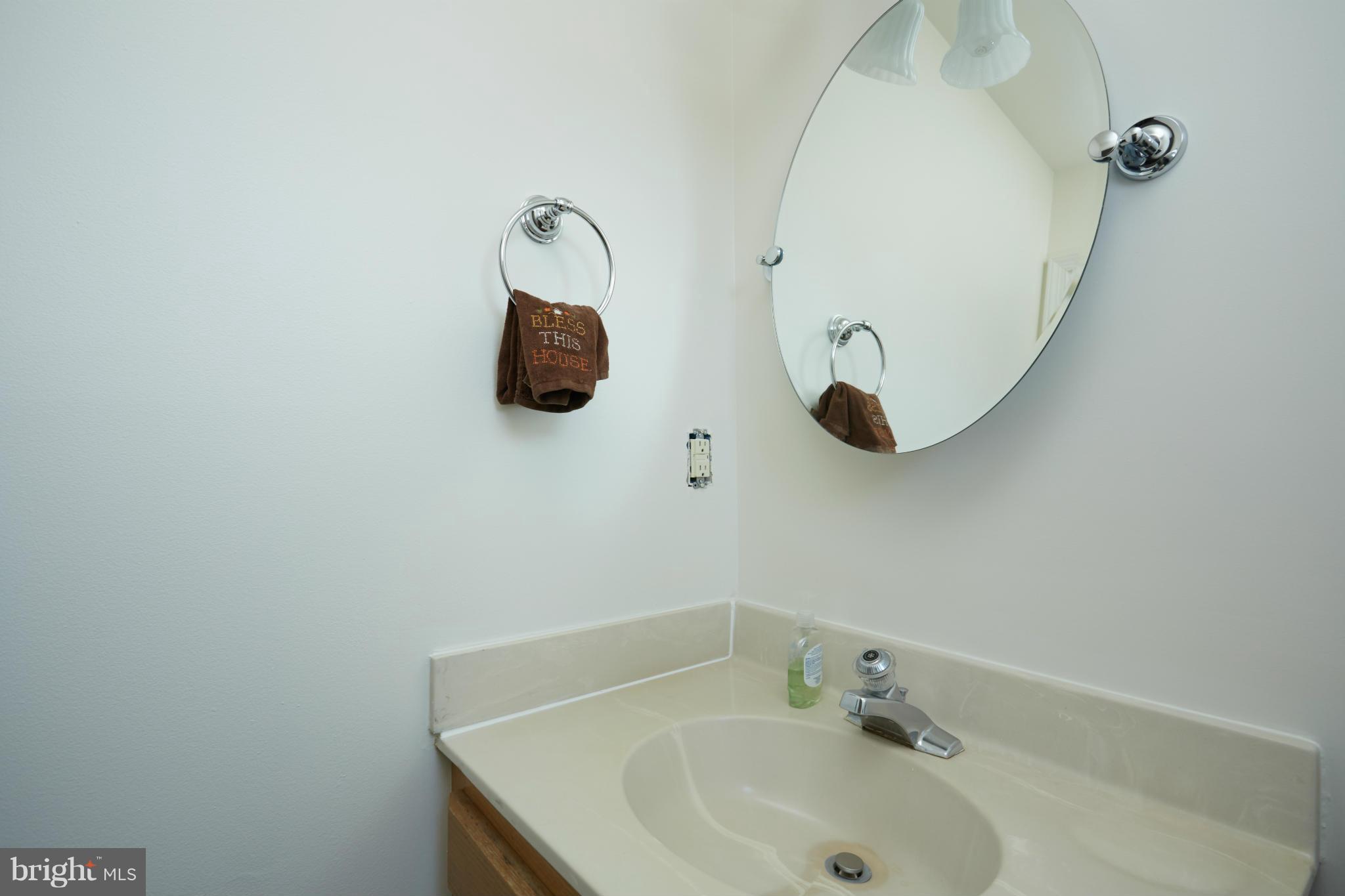 LAKE DEVEREUX - Residential