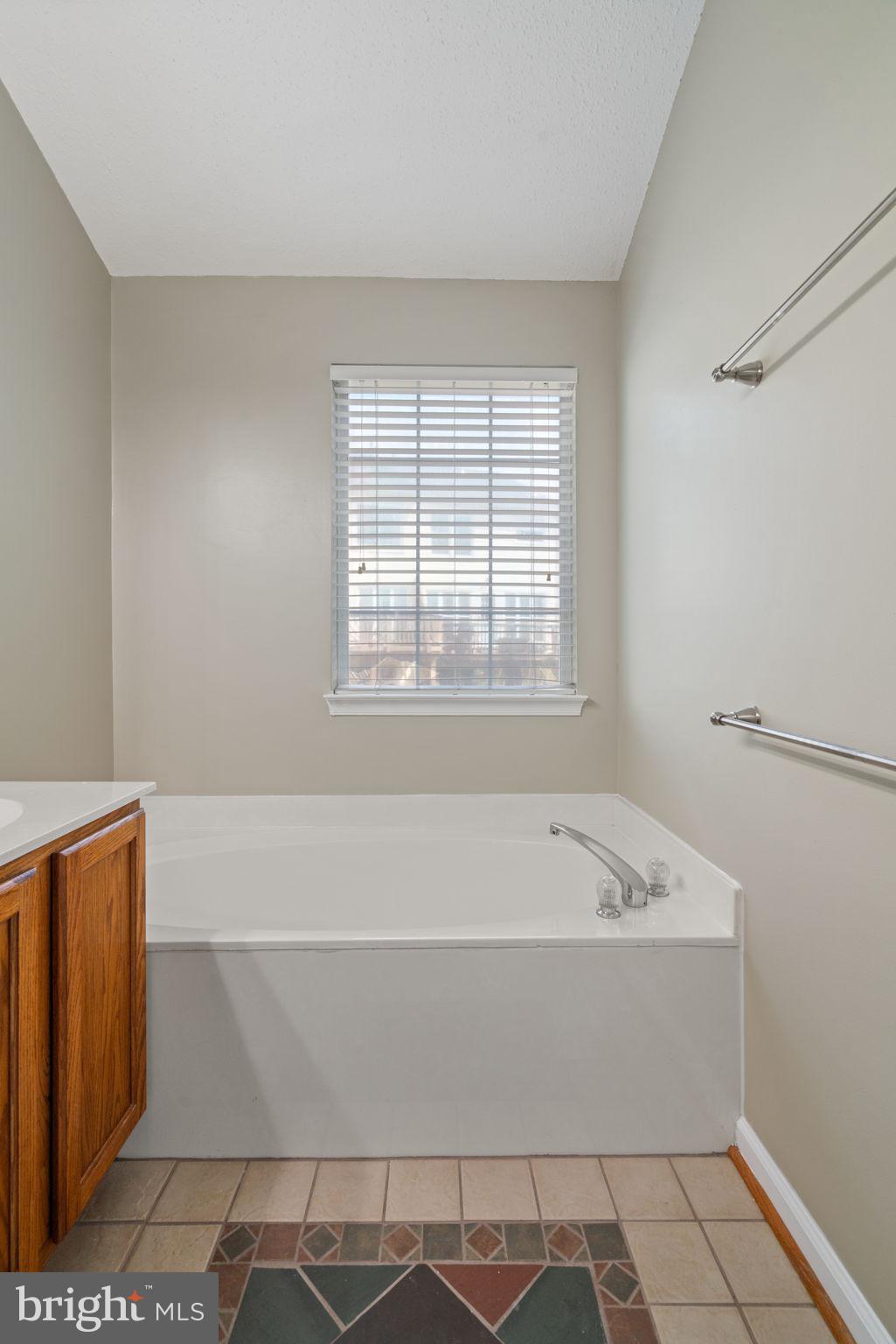 RIVER OAKS - Residential