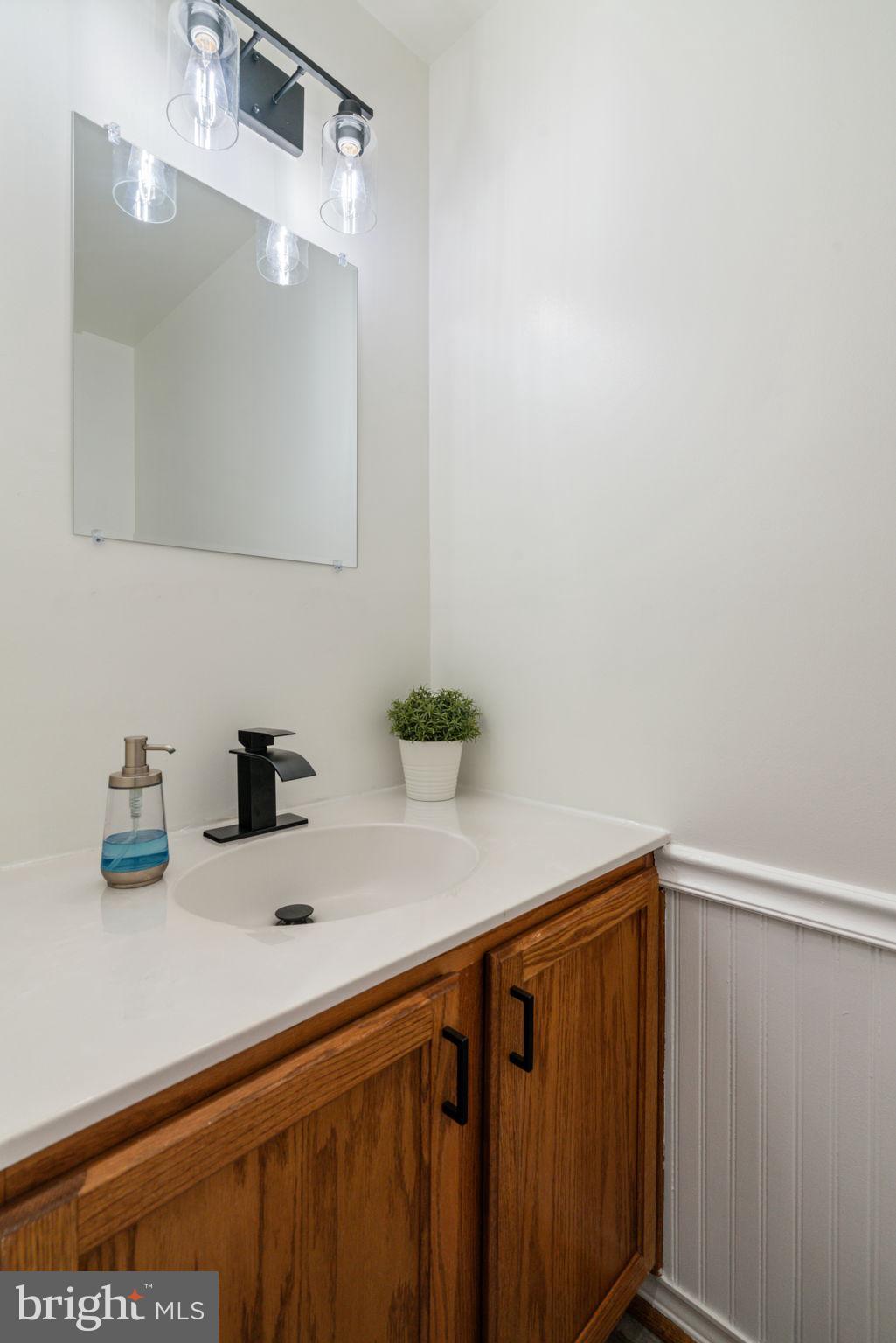 RIVER OAKS - Residential