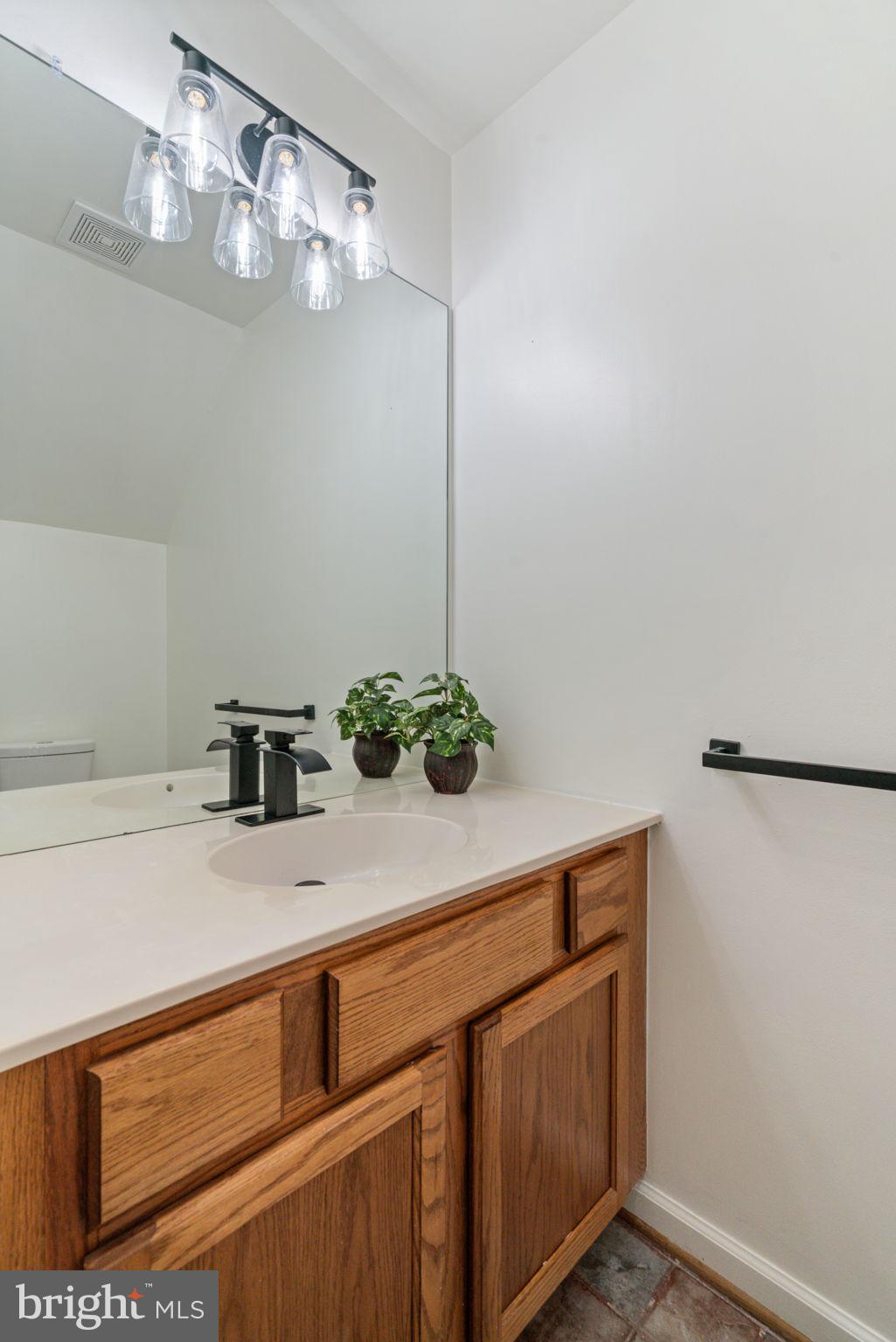 RIVER OAKS - Residential