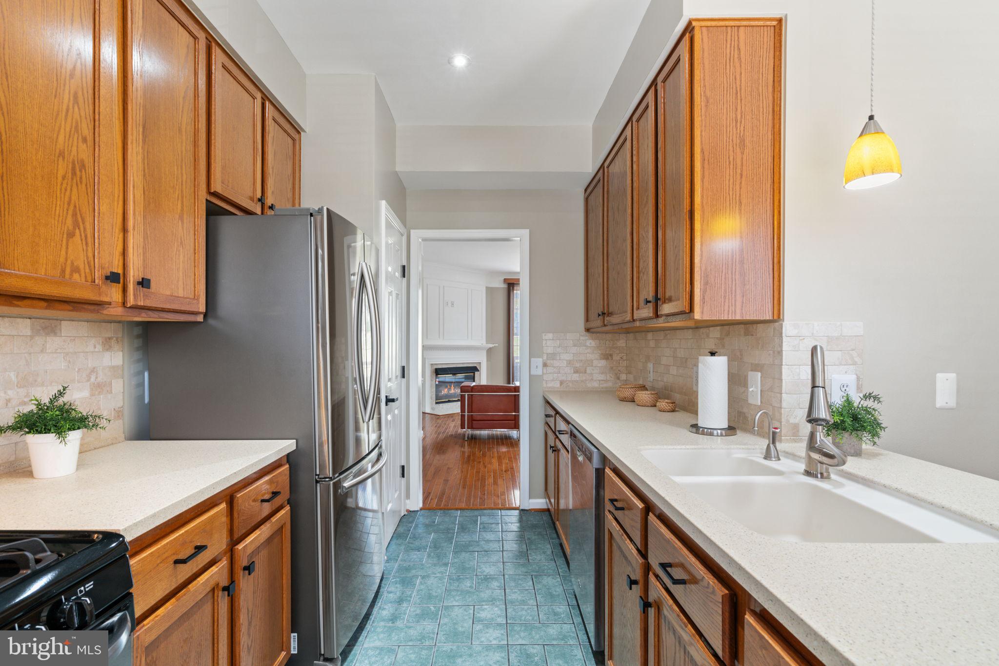 RIVER OAKS - Residential