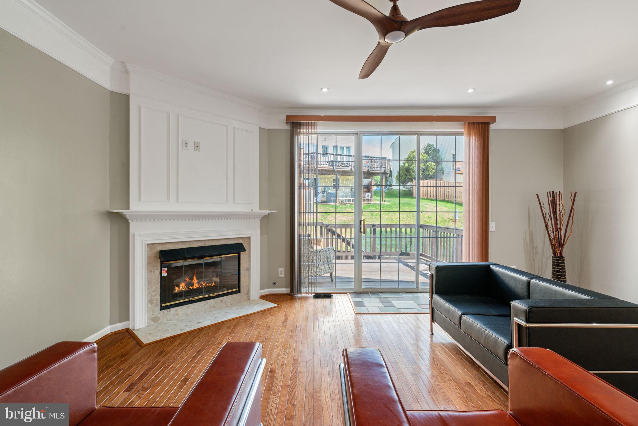 RIVER OAKS - Residential