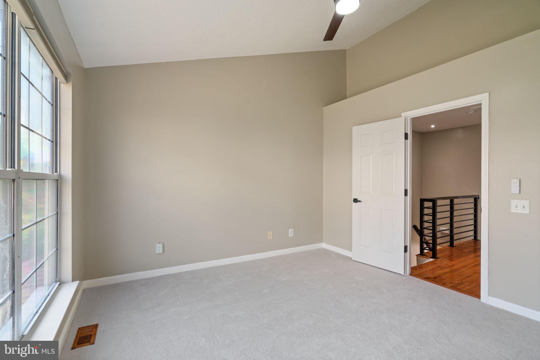 RIVER OAKS - Residential