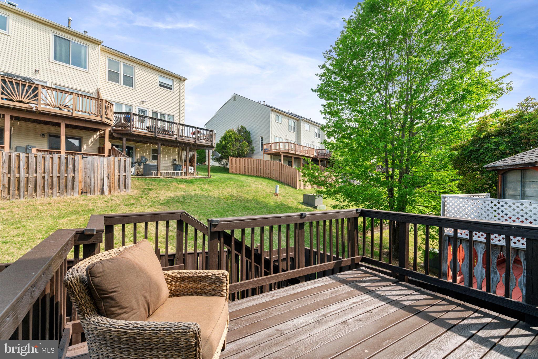 RIVER OAKS - Residential