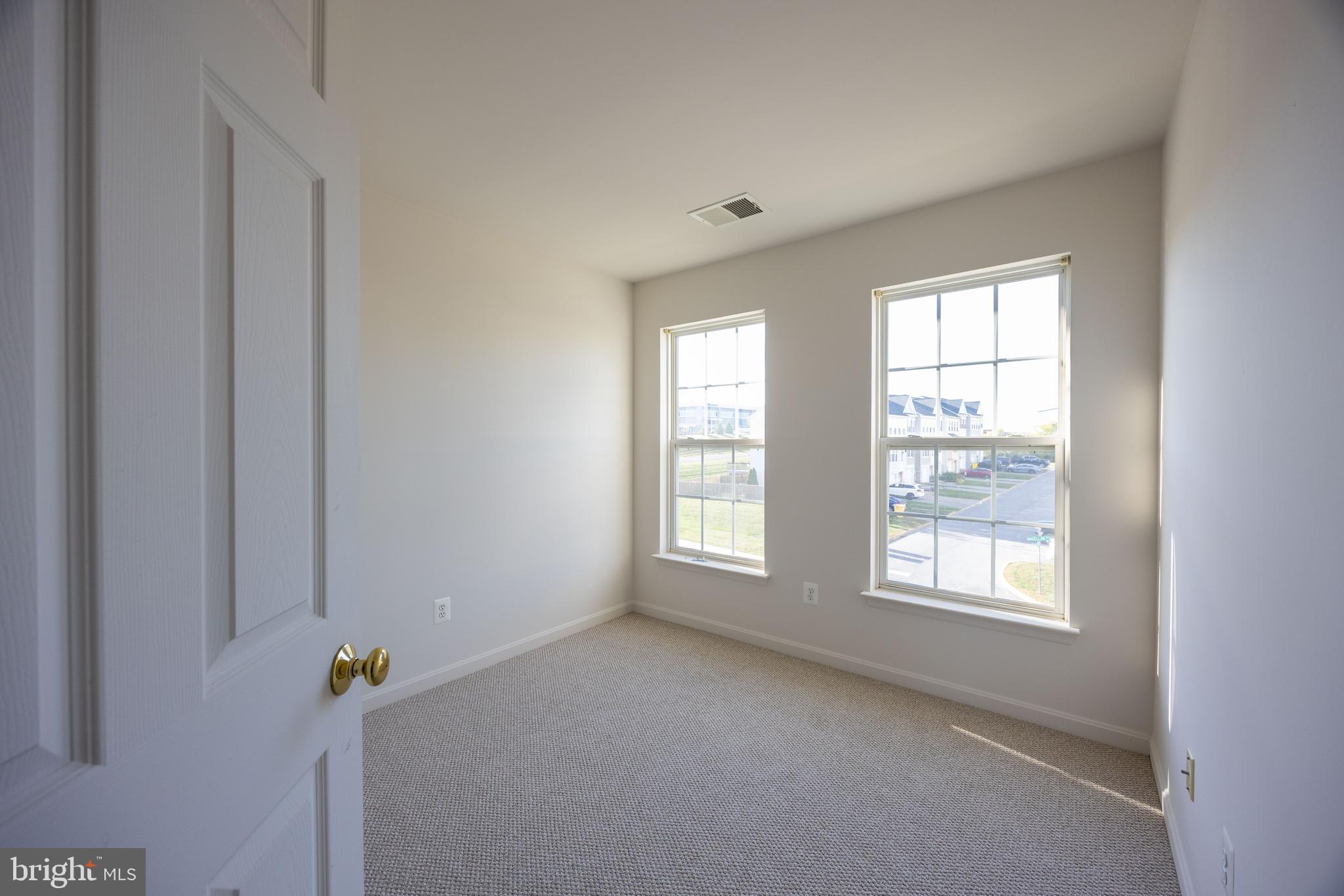 BERKELEY RIDGE - Residential